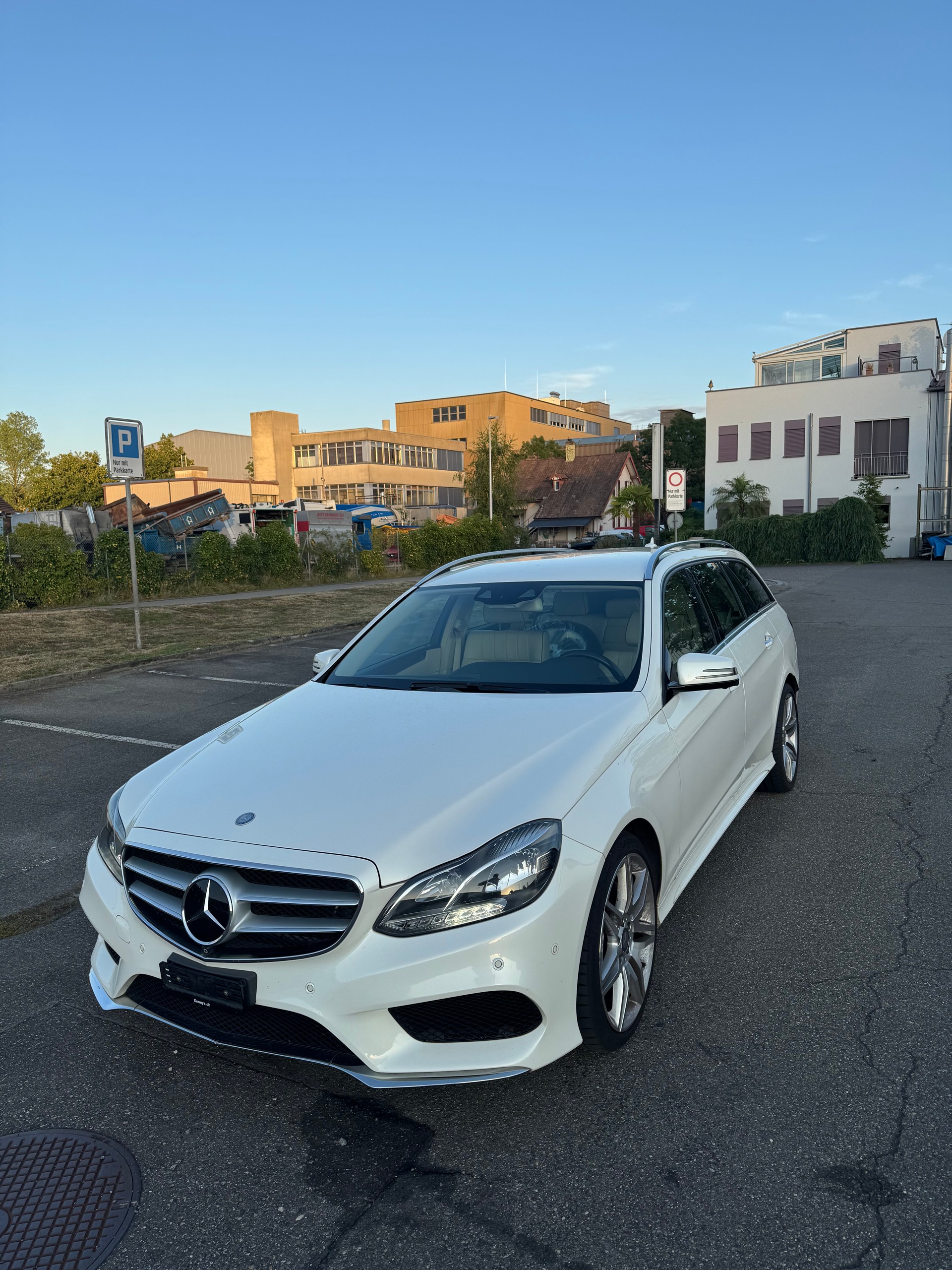MERCEDES-BENZ E 400 Avantgarde 4Matic 7G-Tronic-image-1