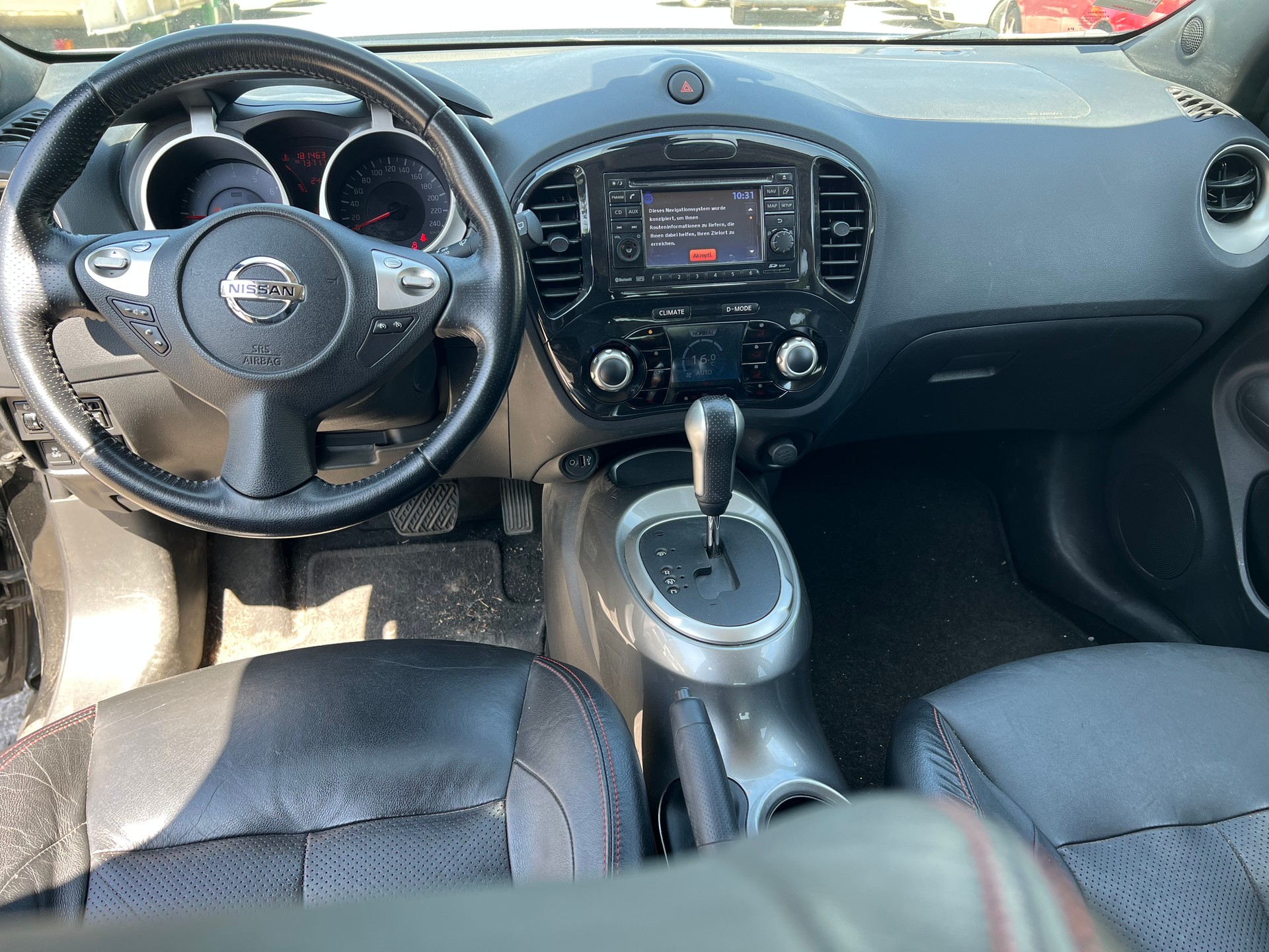 NISSAN Juke 1.6 DIG-T tekna 4x4 Xtronic M-CVT-image-6