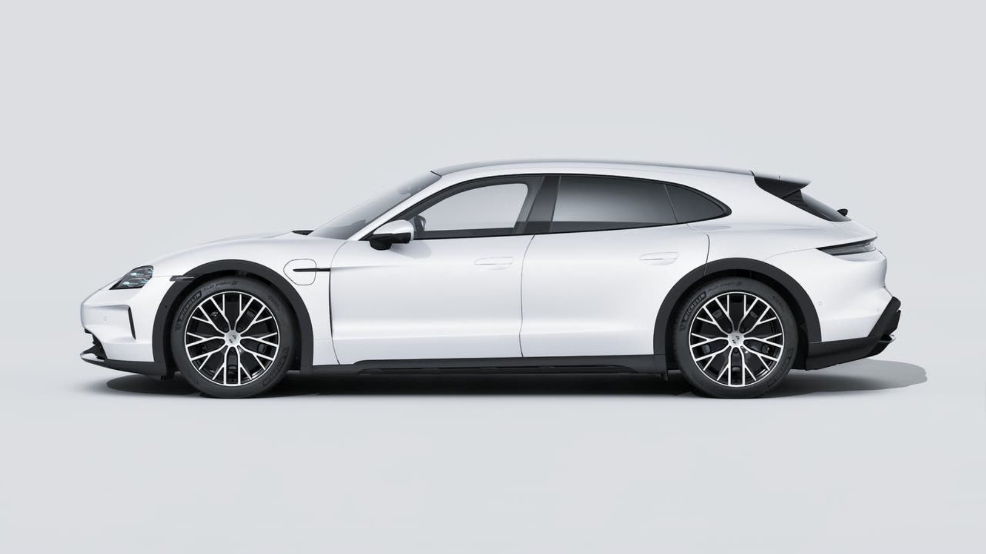 PORSCHE Taycan 4S Cross Turismo-image-1
