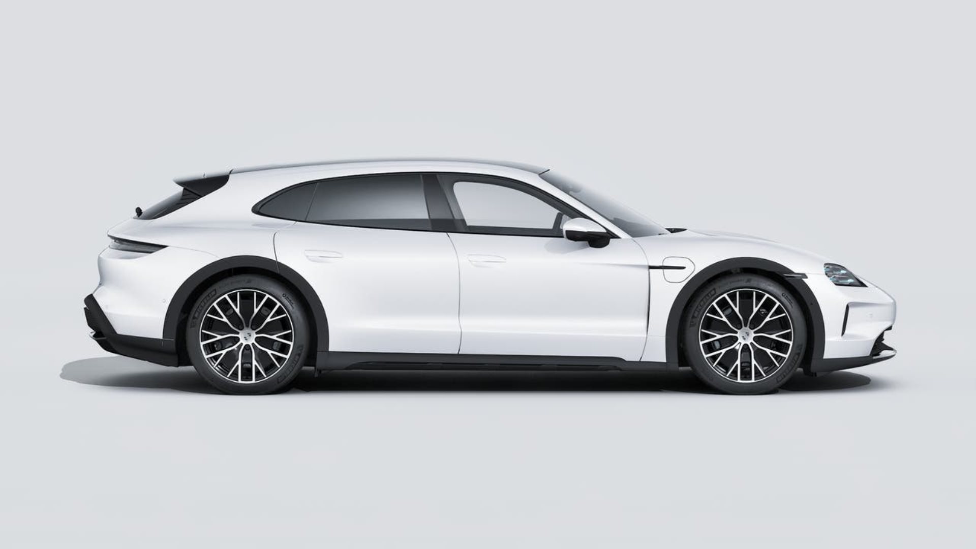 PORSCHE Taycan 4S Cross Turismo-image-5