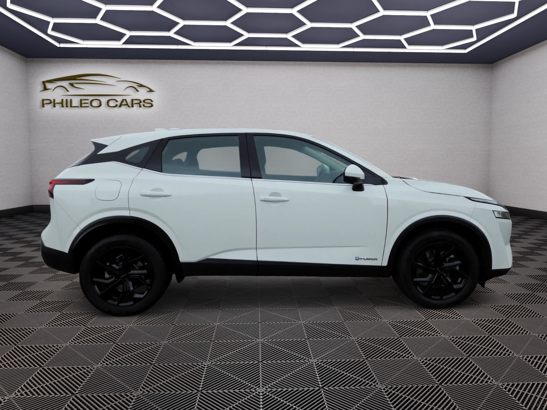 NISSAN Qashqai 1.5 VC-T e-Power Acenta-image-3