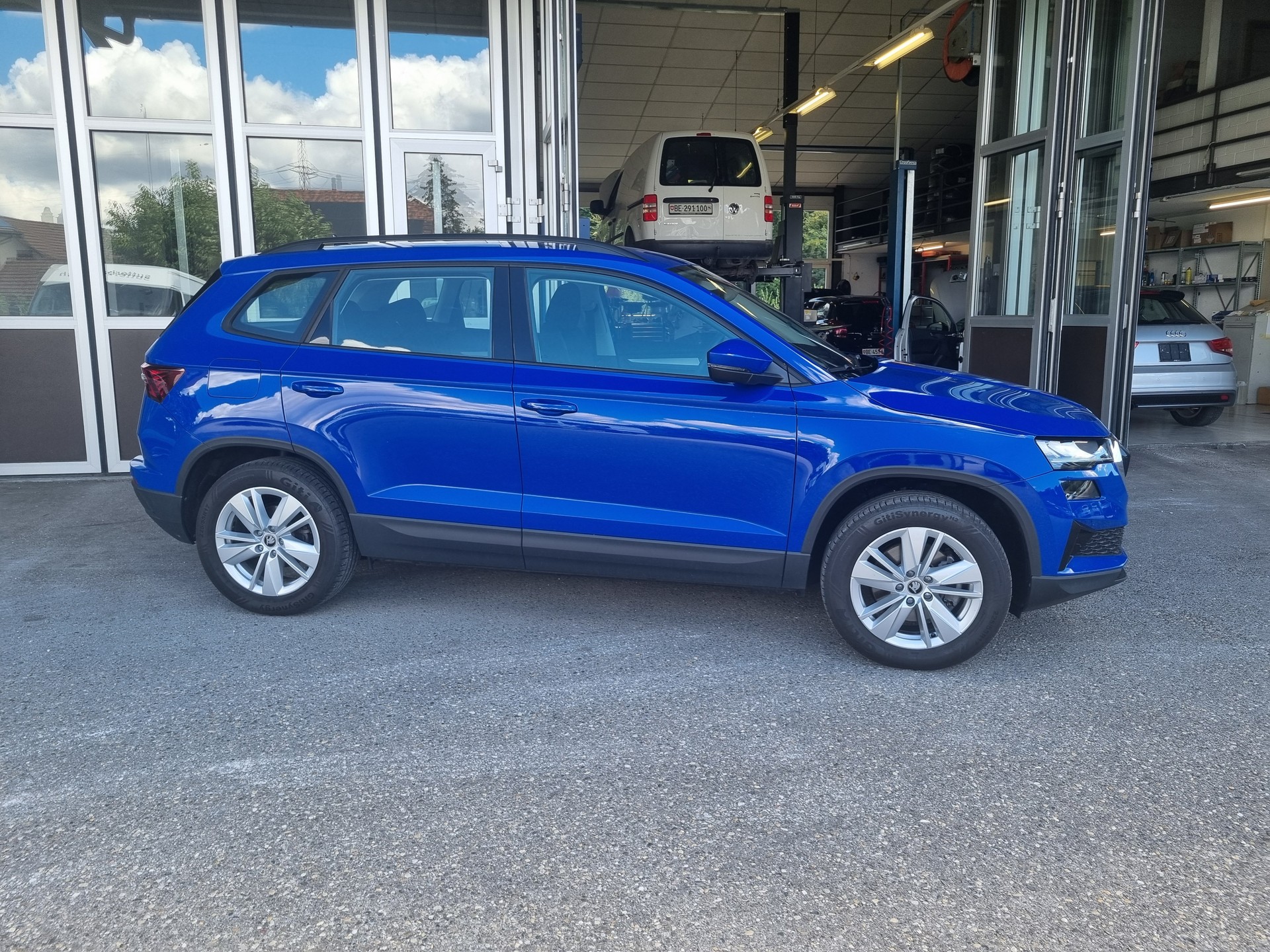 SKODA Karoq 2.0 TDI CR Selection 4x4 DSG-image-2