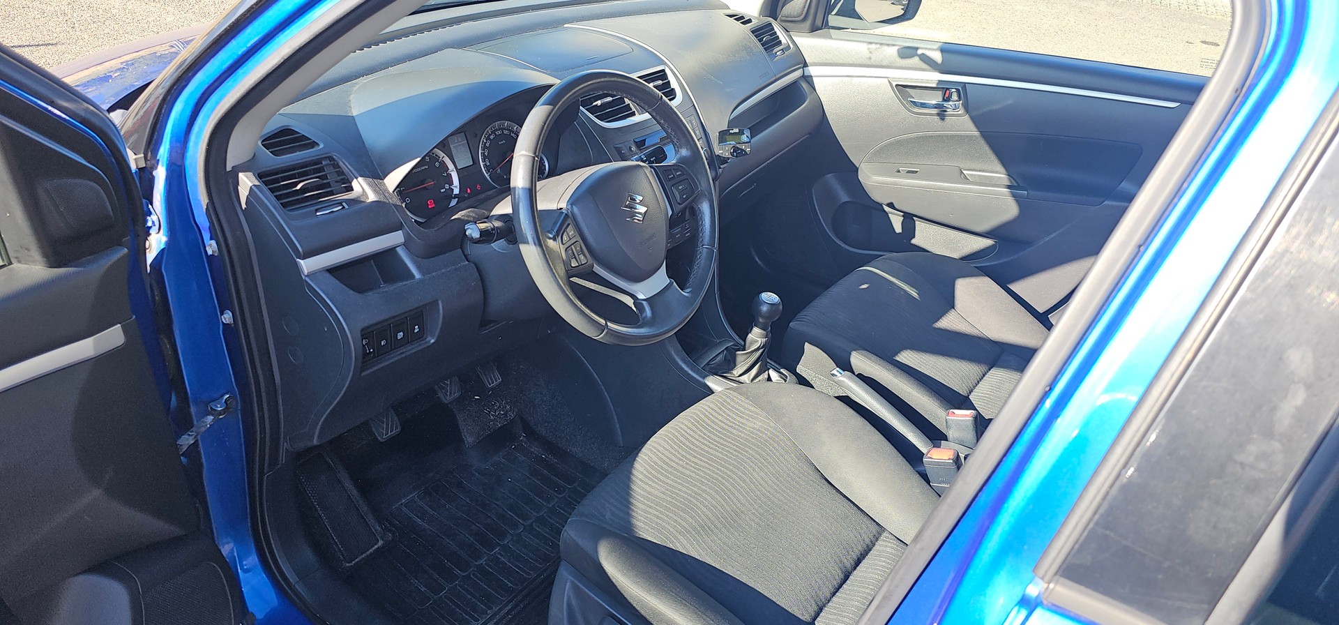 SUZUKI Swift 1.2i 16V GL-image-4