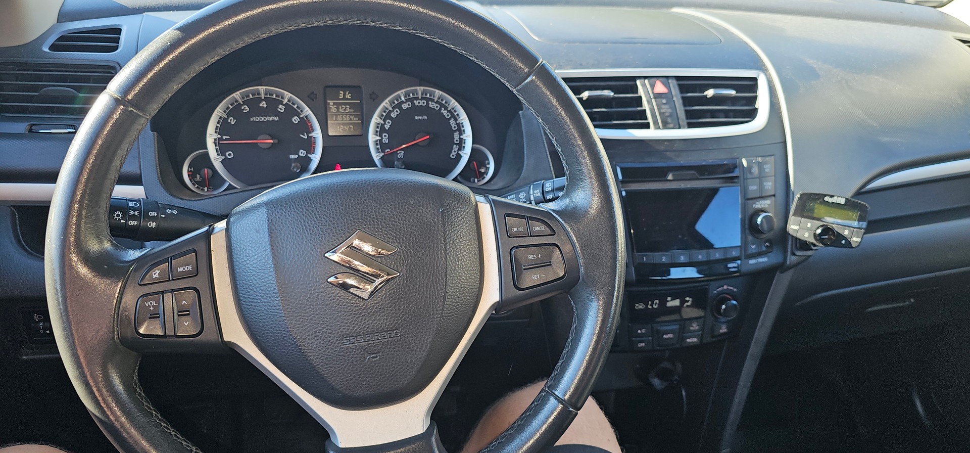 SUZUKI Swift 1.2i 16V GL-image-5