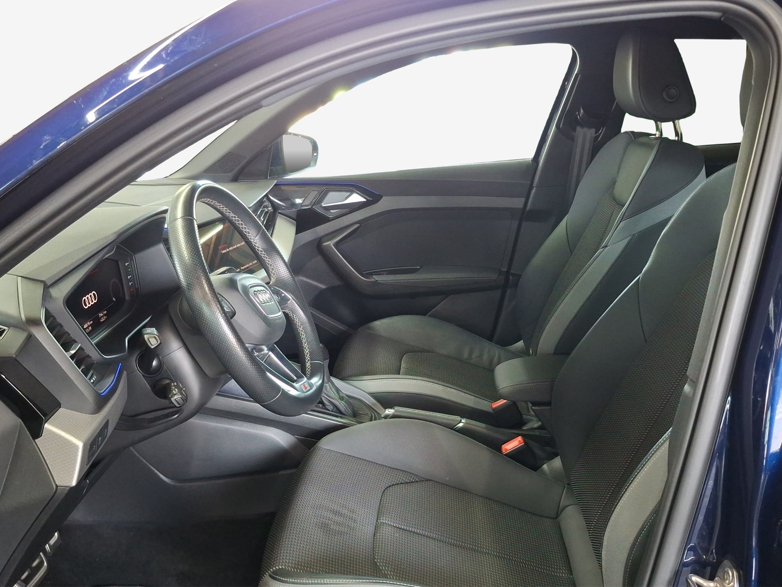AUDI A1 Sportback 30 TFSI Attraction S-tronic-image-7