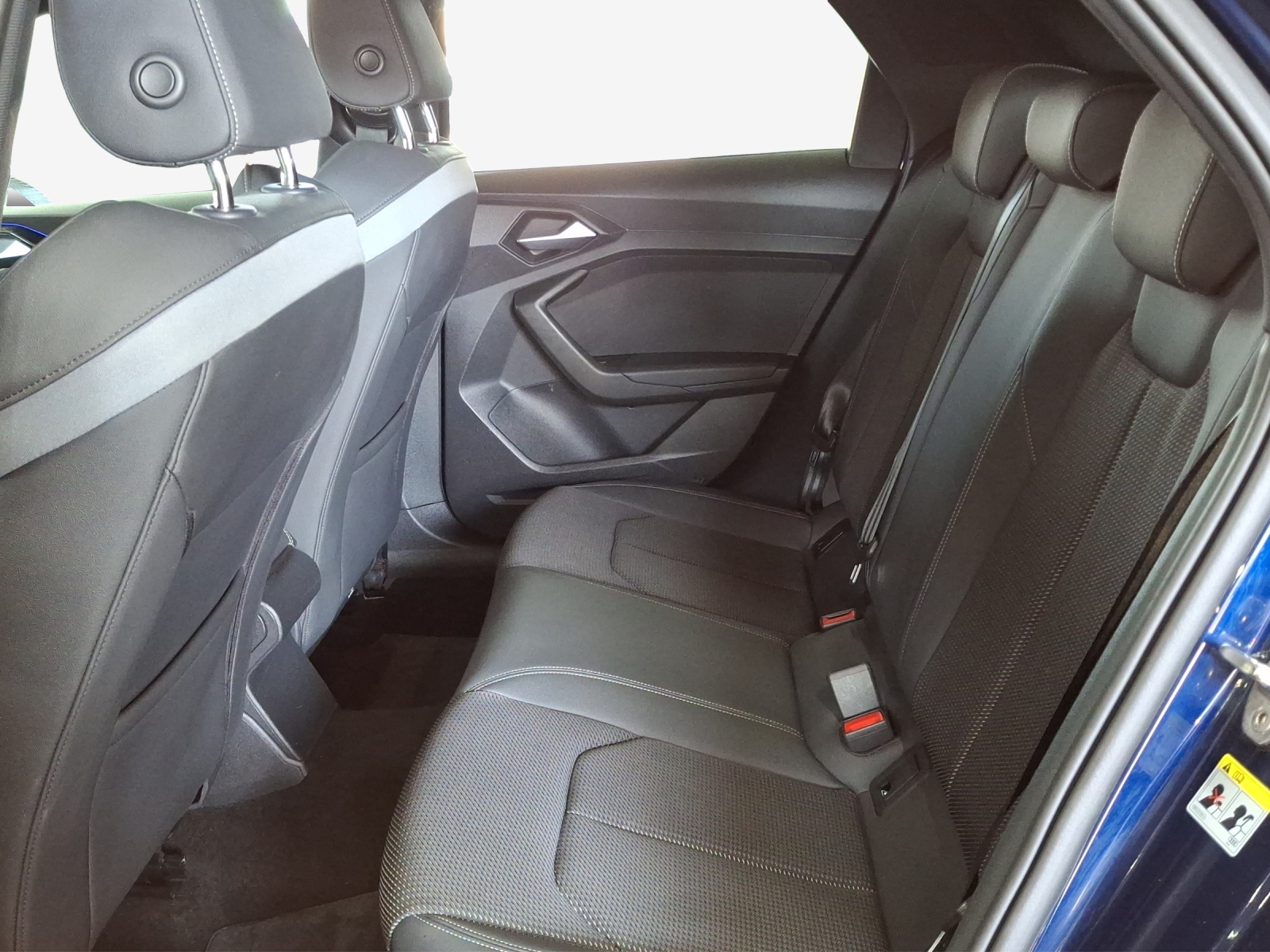 AUDI A1 Sportback 30 TFSI Attraction S-tronic-image-11