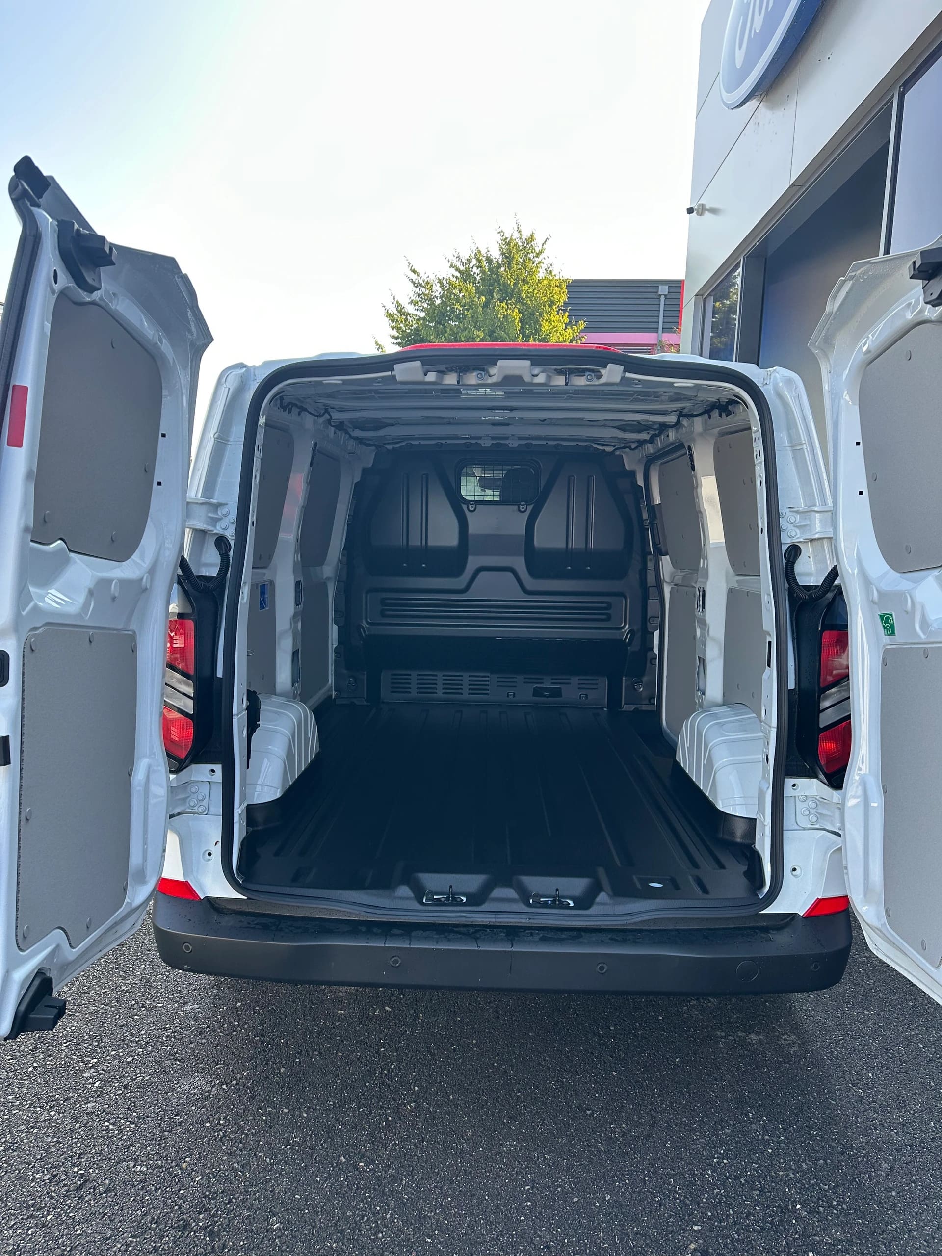 FORD Transit Custom Van 280 L1 2.0 EcoBl Trend/136CV/Aut.-image-5