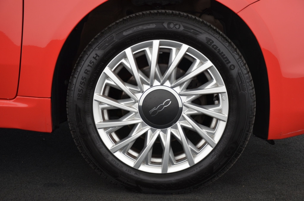 FIAT 500 1.2 *Glasdach*-image-9