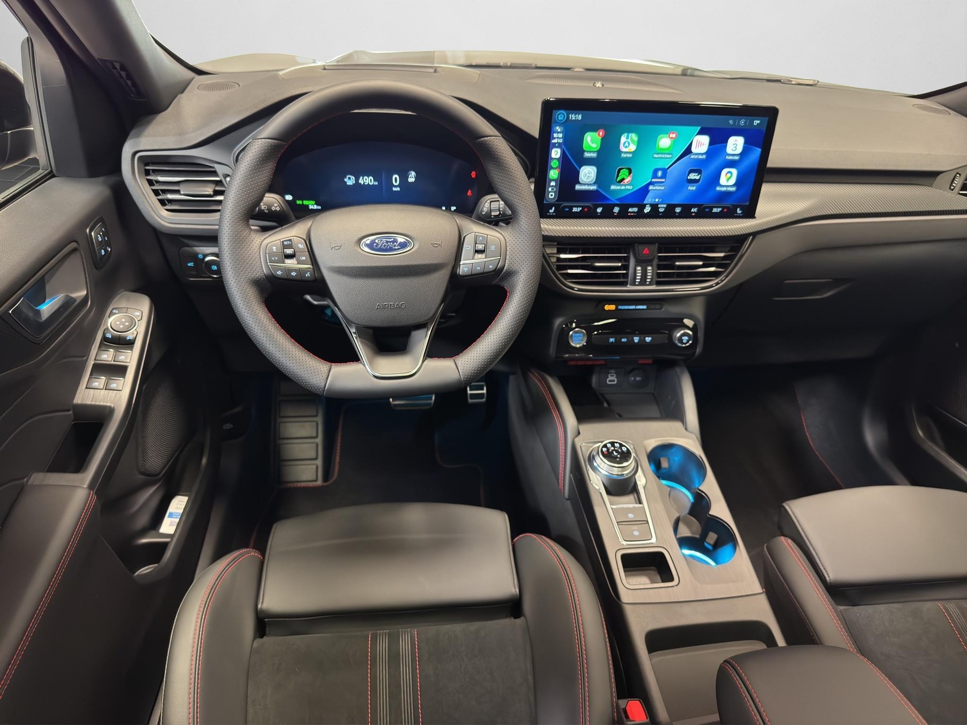 FORD Kuga 2.5 Hybrid ST-Line X 4x4-image-3