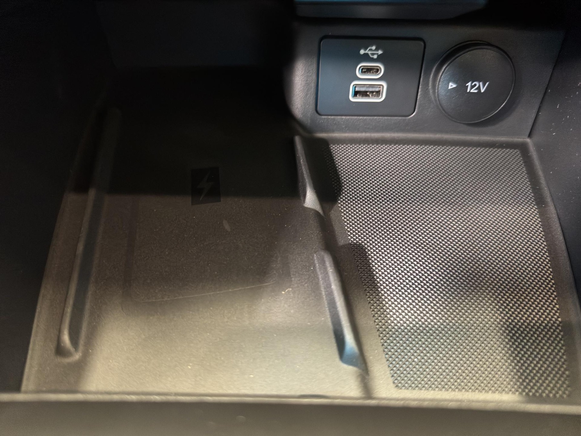 FORD Kuga 2.5 Hybrid ST-Line X 4x4-image-6