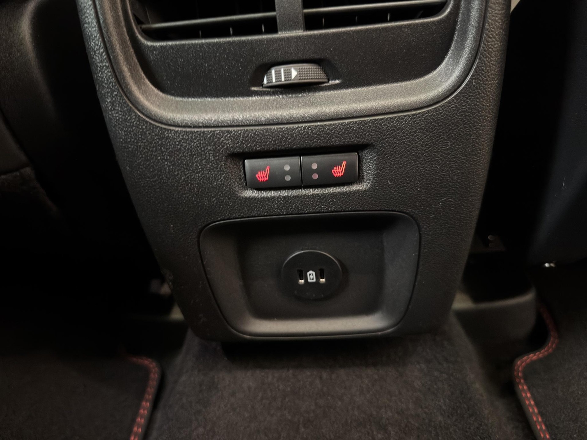 FORD Kuga 2.5 Hybrid ST-Line X 4x4-image-16