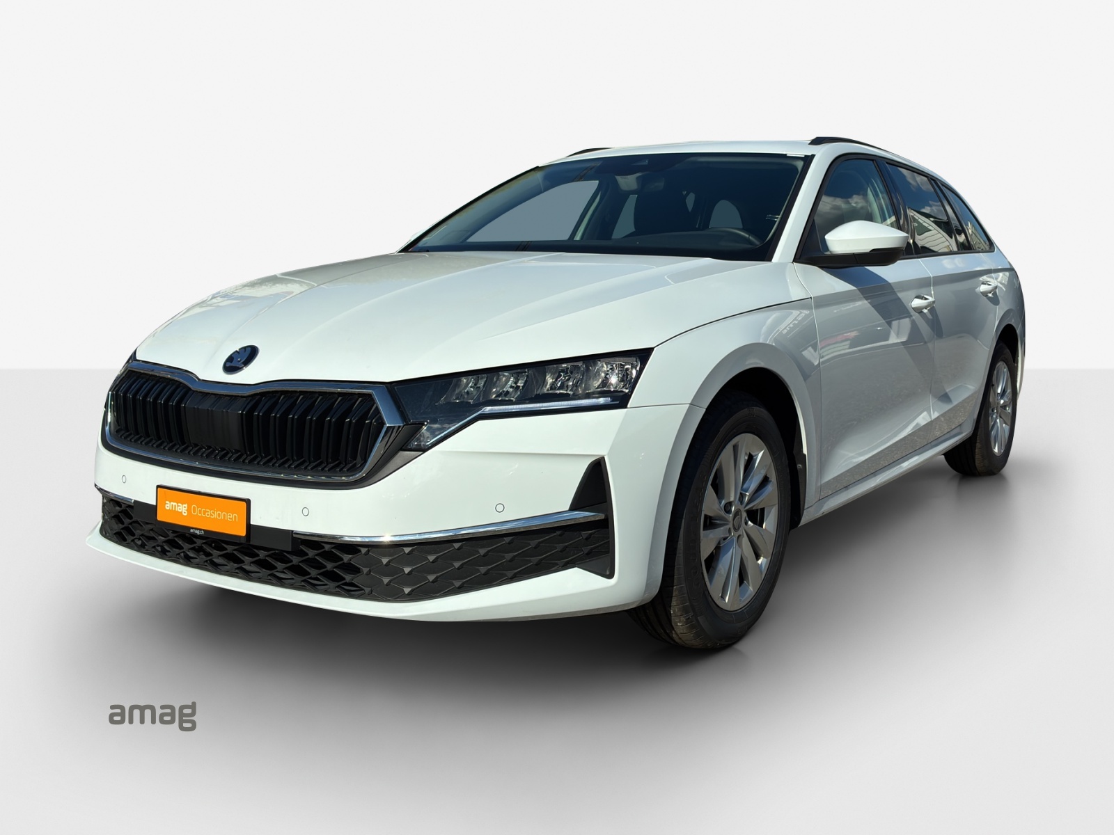 SKODA Octavia Combi 1.5 TSI mHEV DSG Dynamic-image-0