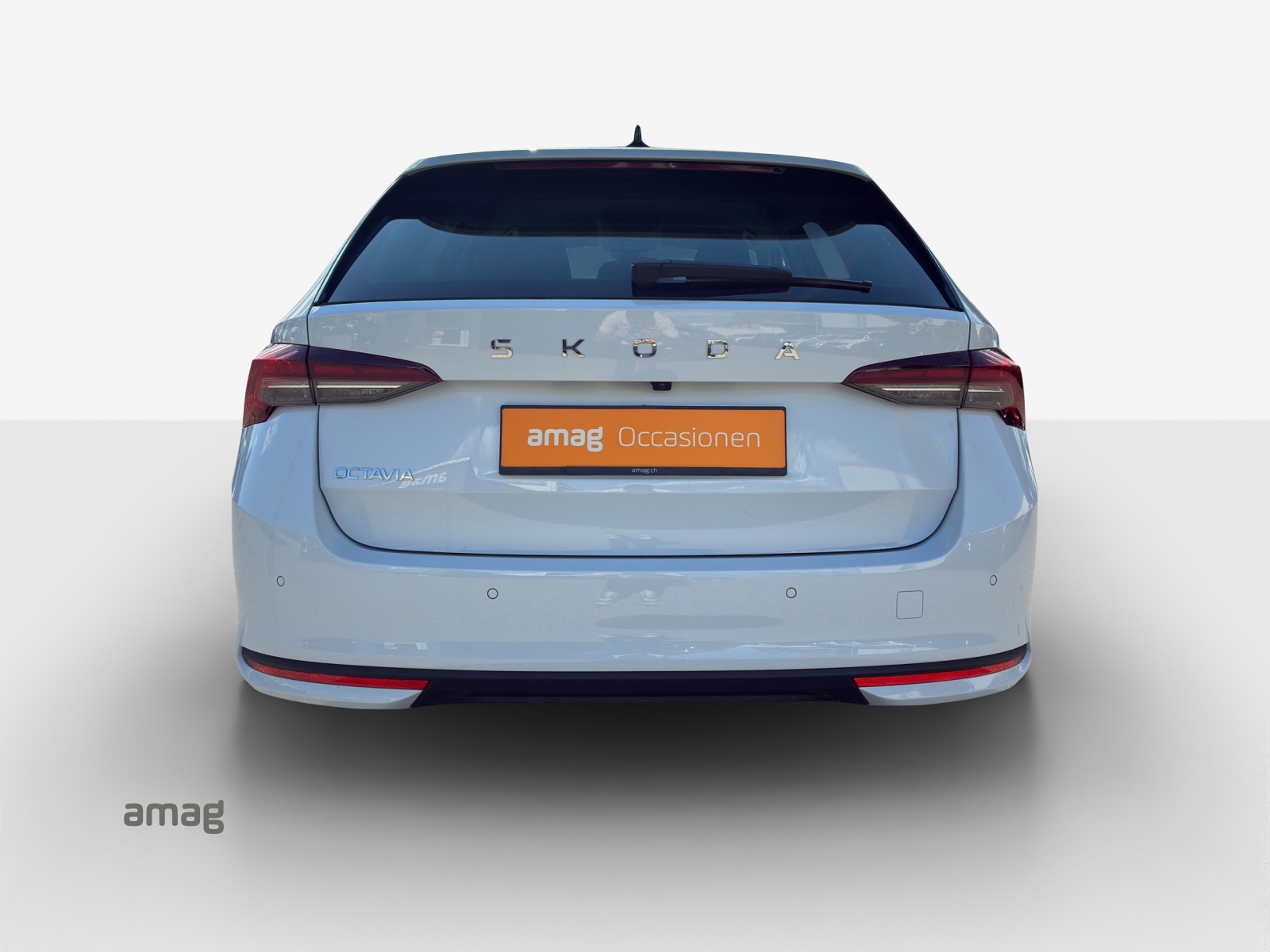 SKODA Octavia Combi 1.5 TSI mHEV DSG Dynamic-image-3