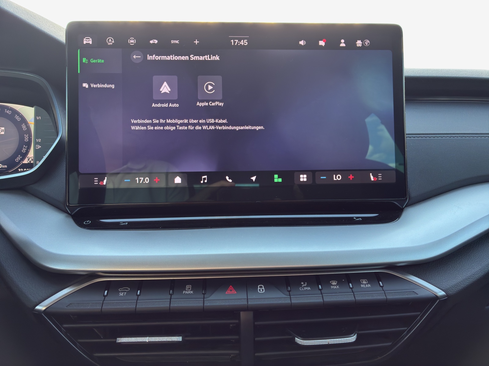 SKODA Octavia Combi 1.5 TSI mHEV DSG Dynamic-image-14