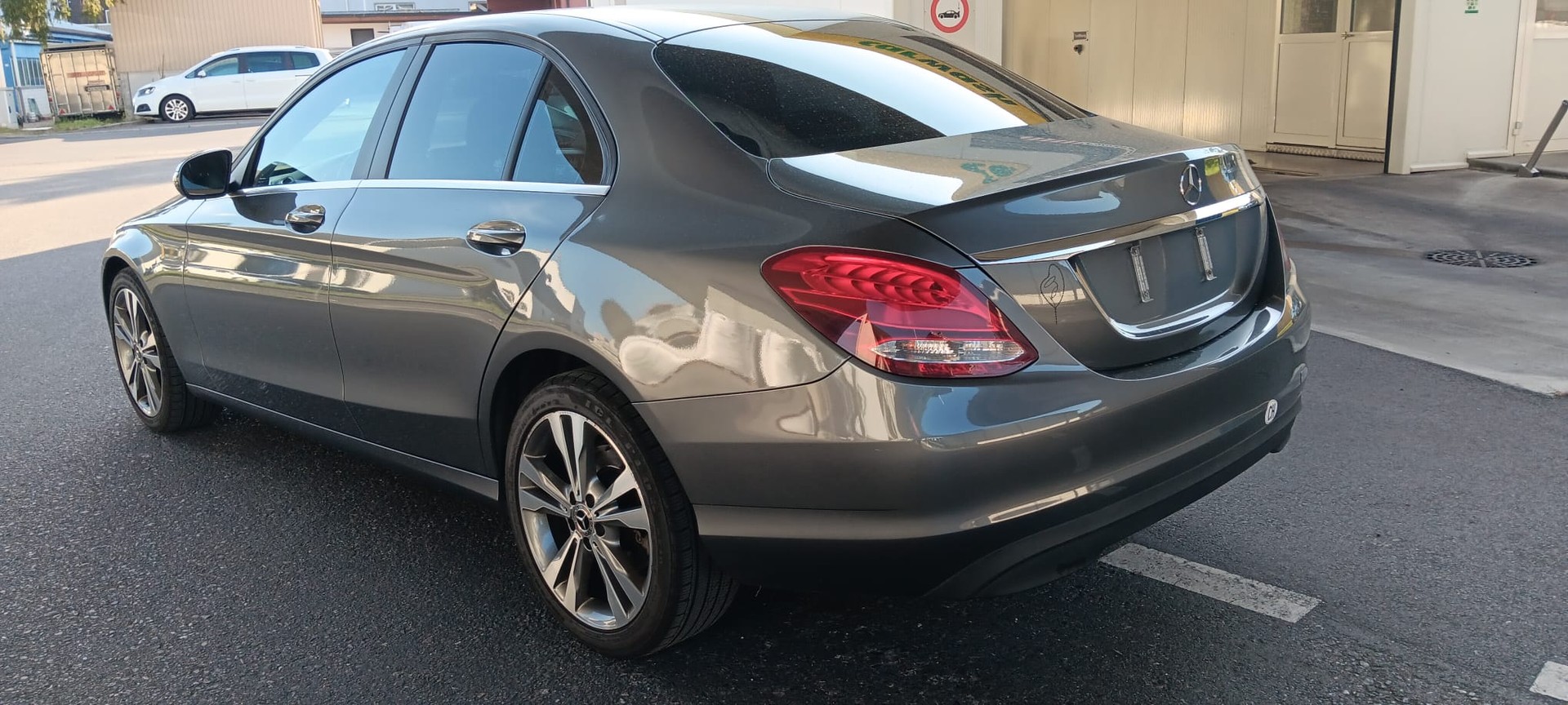 MERCEDES-BENZ C 220 BlueTEC BlueEfficiency Edition Exclusive-image-4