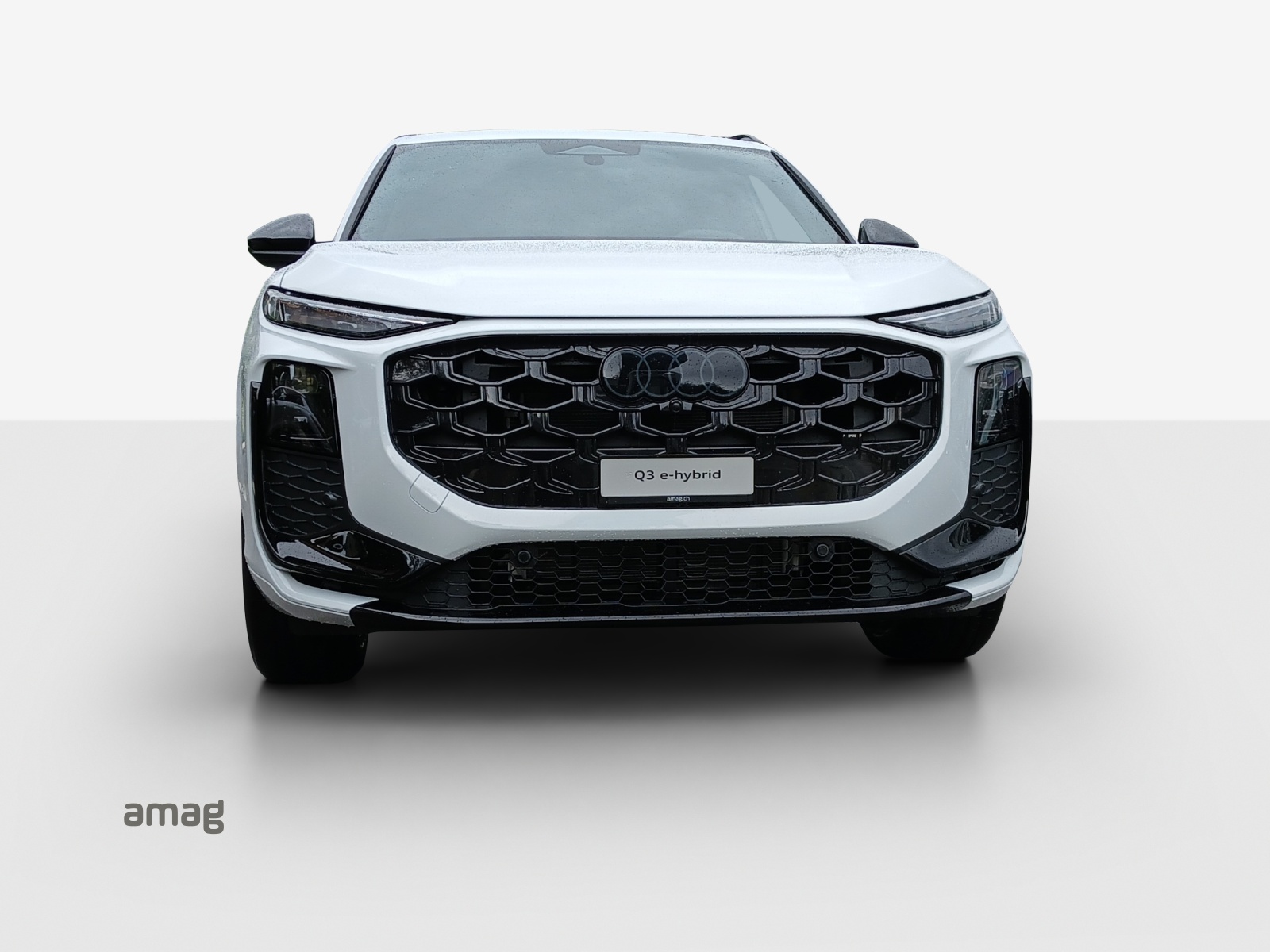 AUDI Q3 SUV e-hybrid 200 kW S tronig-image-6