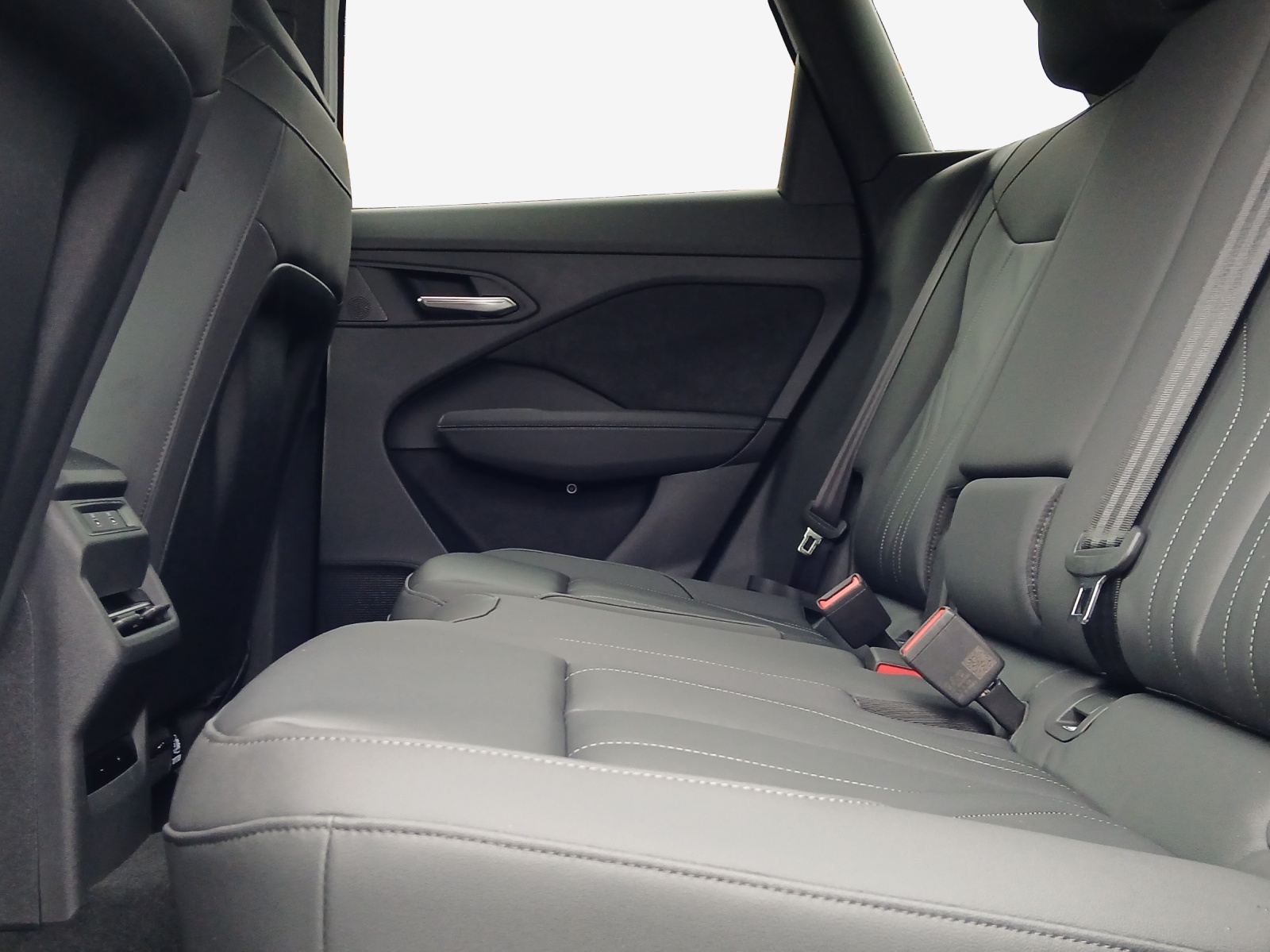 AUDI Q3 SUV e-hybrid 200 kW S tronig-image-11