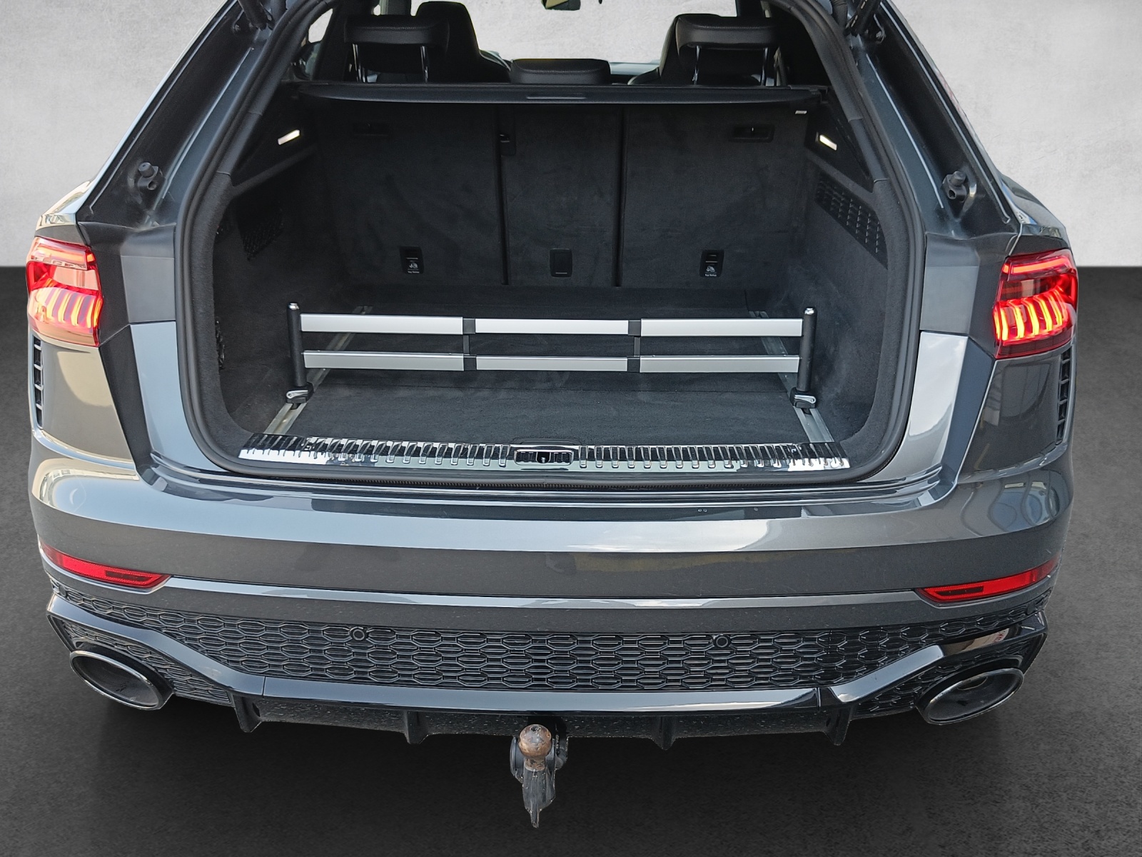 AUDI RS Q8 4.0 V8 TFSI quattro T-Tronic*8-Fach Räder*AHK*Panoramadach*-image-15