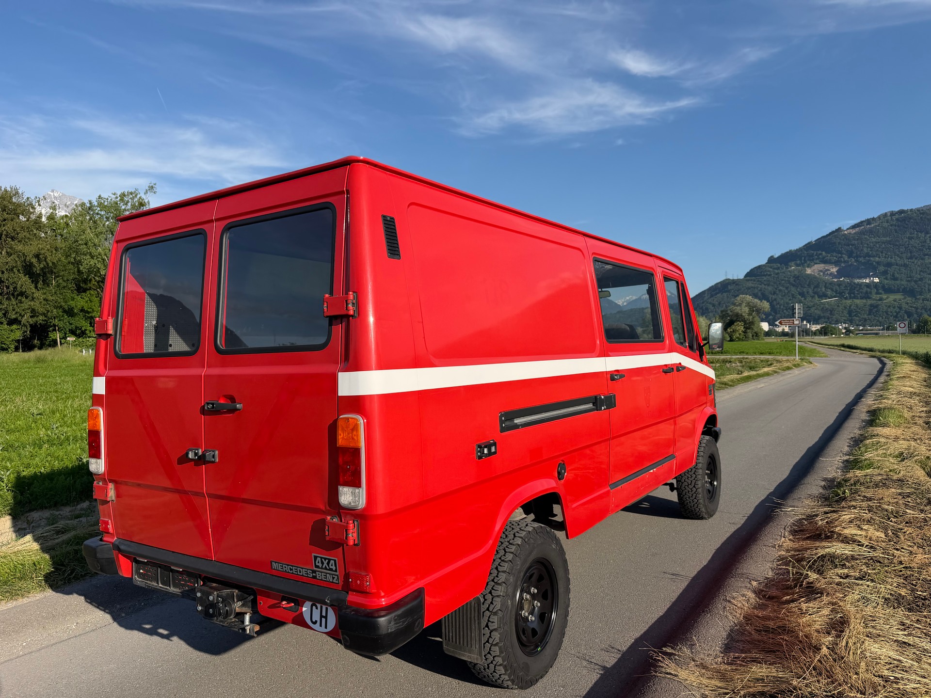 MERCEDES-BENZ 310 (602/35)-image-5