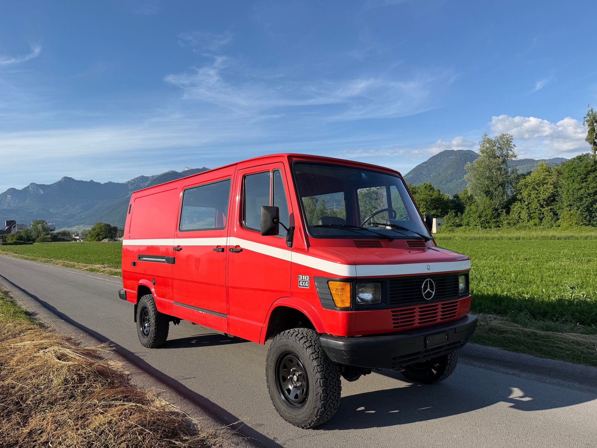 MERCEDES-BENZ 310 (602/35)-image-0