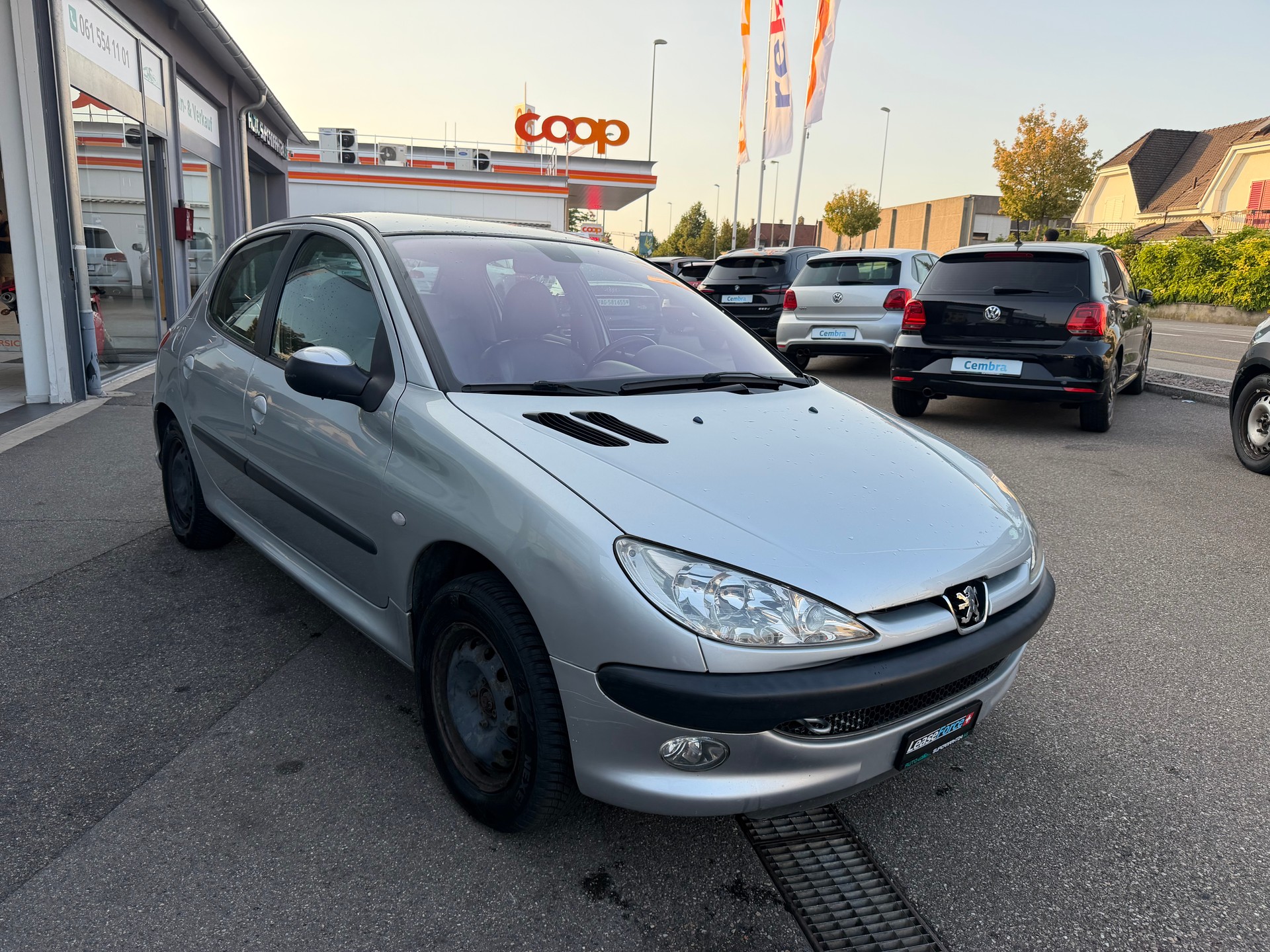 PEUGEOT 206 1.6 16V (XT) Premium-image-6