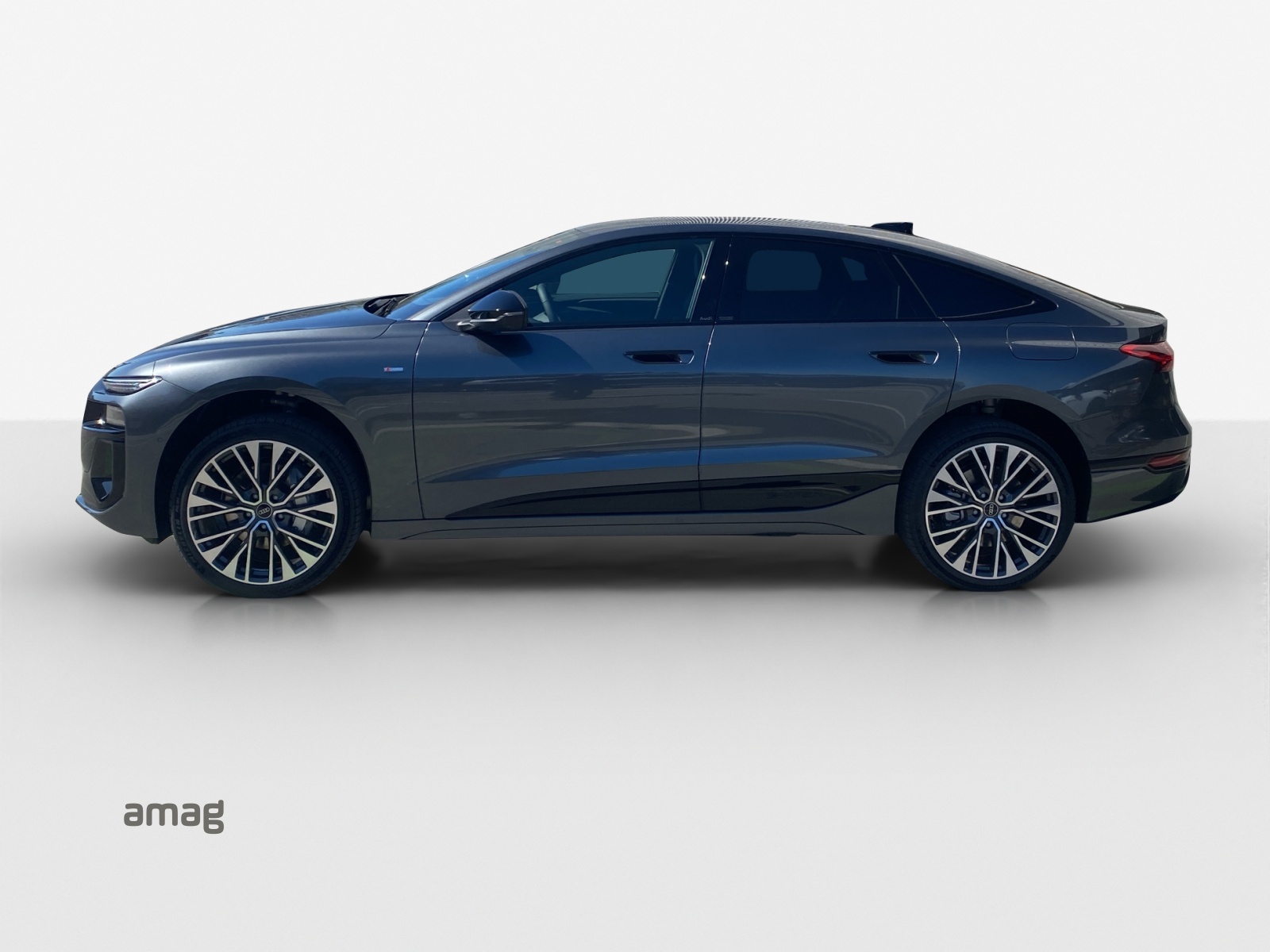 AUDI A6 Sportback e-tron quattro-showroom-element-1