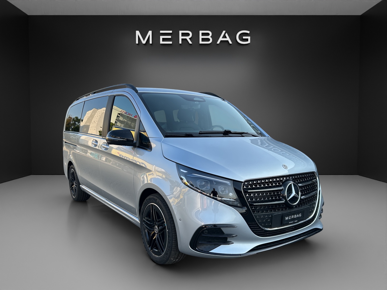 MERCEDES-BENZ V 300 d lang 4Matic Swiss Edition 9G-Tronic-image-0