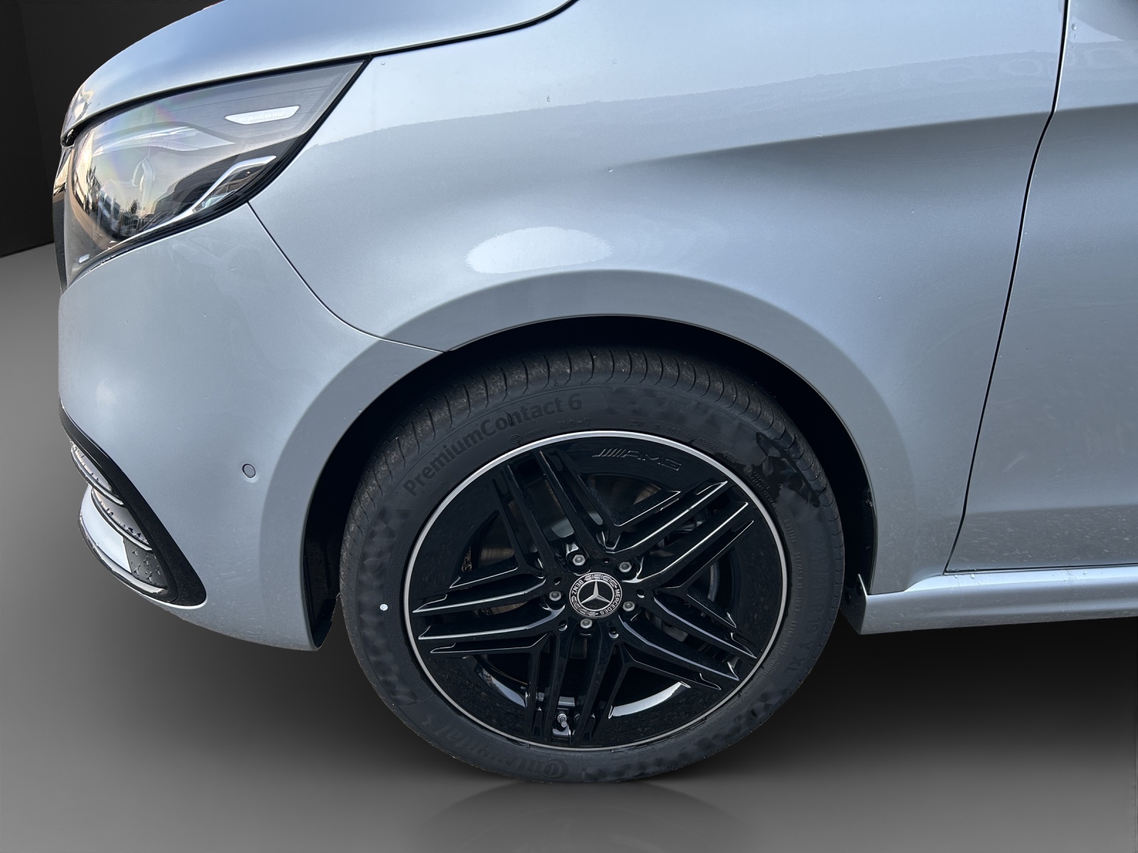 MERCEDES-BENZ V 300 d lang 4Matic Swiss Edition 9G-Tronic-image-12