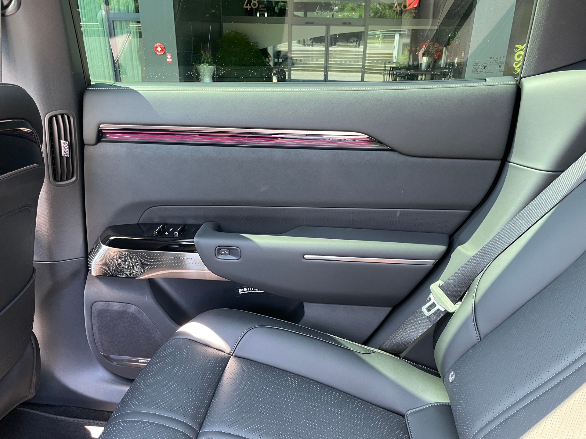 ZEEKR 7X 100kWh Privilege AWD mit Comfort inkl. Cockpit Paket mit AHK-image-22