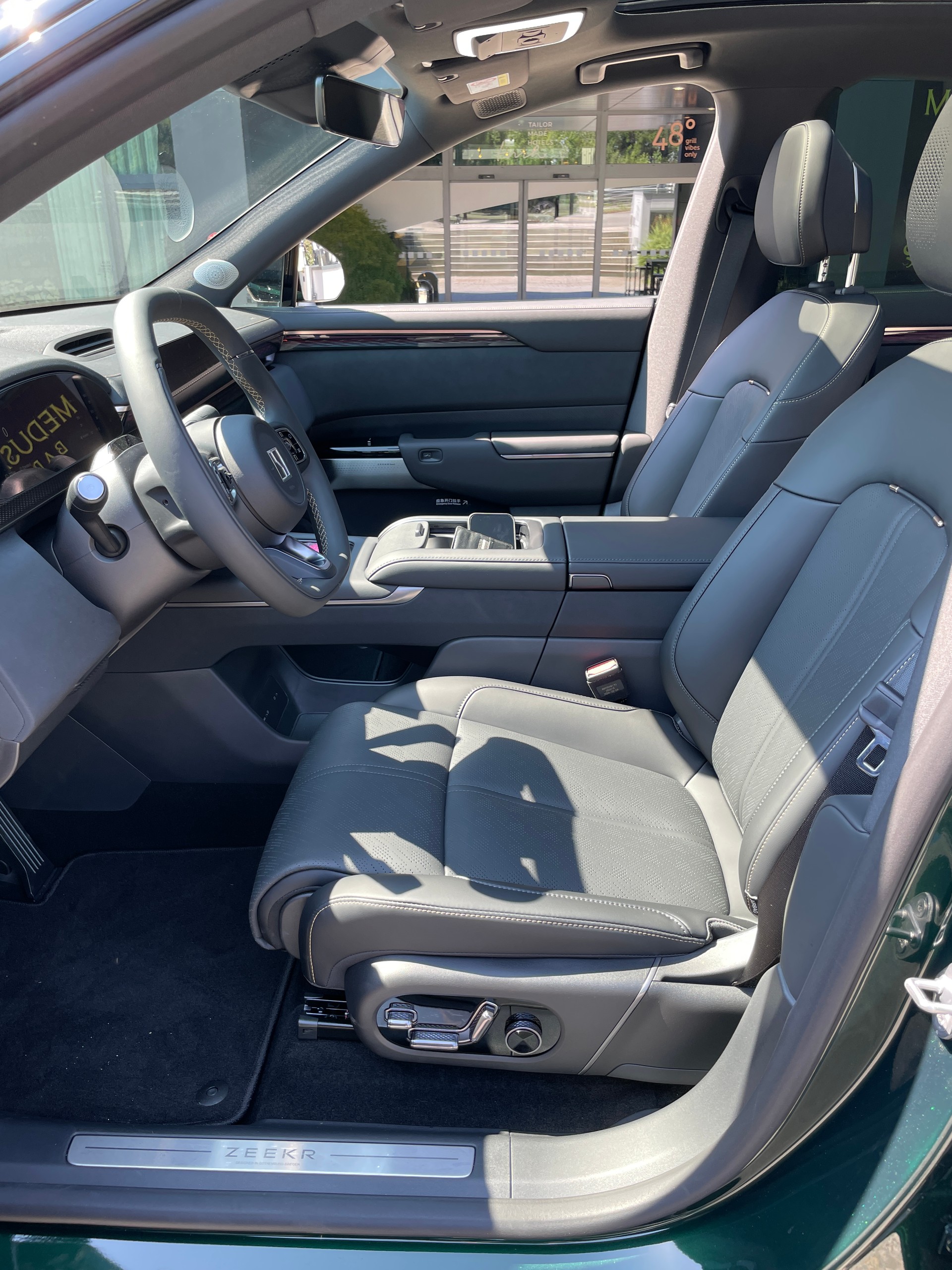 ZEEKR 7X 100kWh Privilege AWD mit Comfort inkl. Cockpit Paket mit AHK-image-14