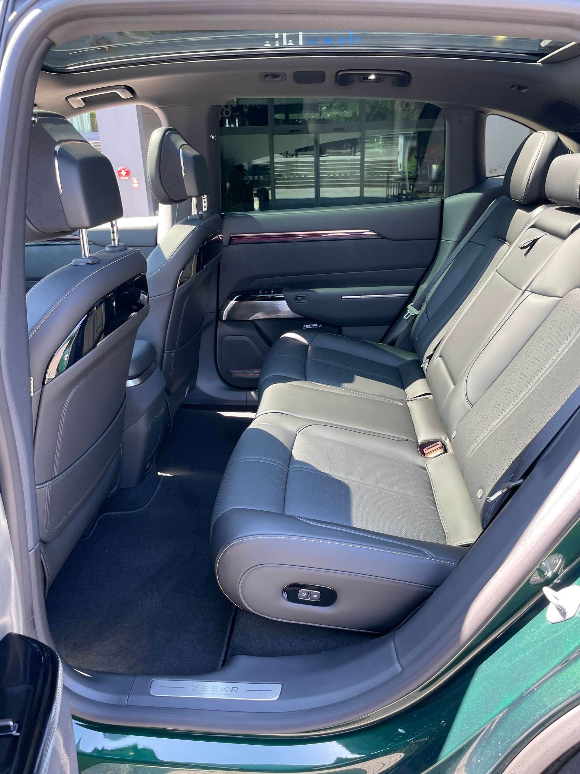 ZEEKR 7X 100kWh Privilege AWD mit Comfort inkl. Cockpit Paket mit AHK-image-17