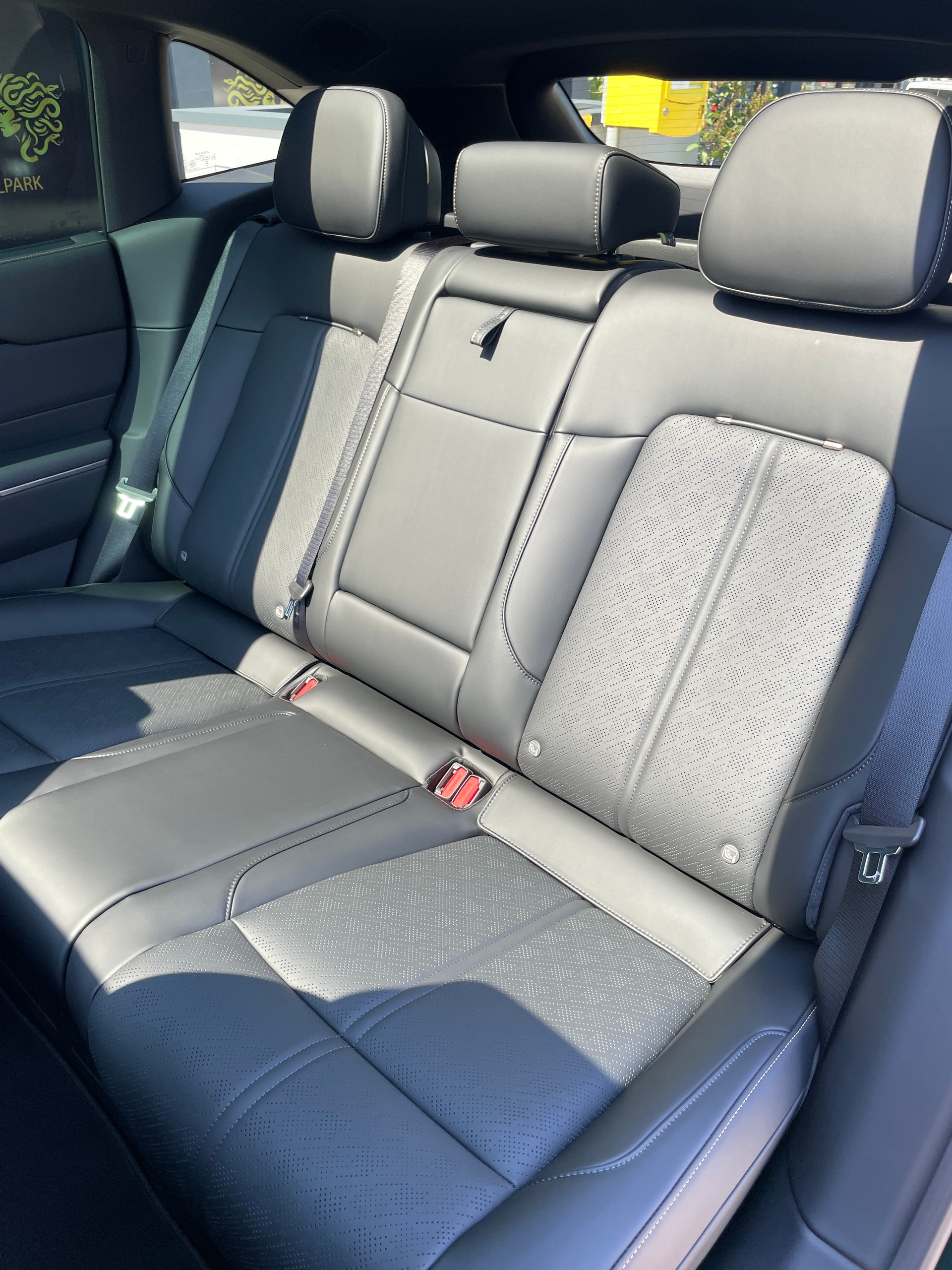 ZEEKR 7X 100kWh Privilege AWD mit Comfort inkl. Cockpit Paket mit AHK-image-16