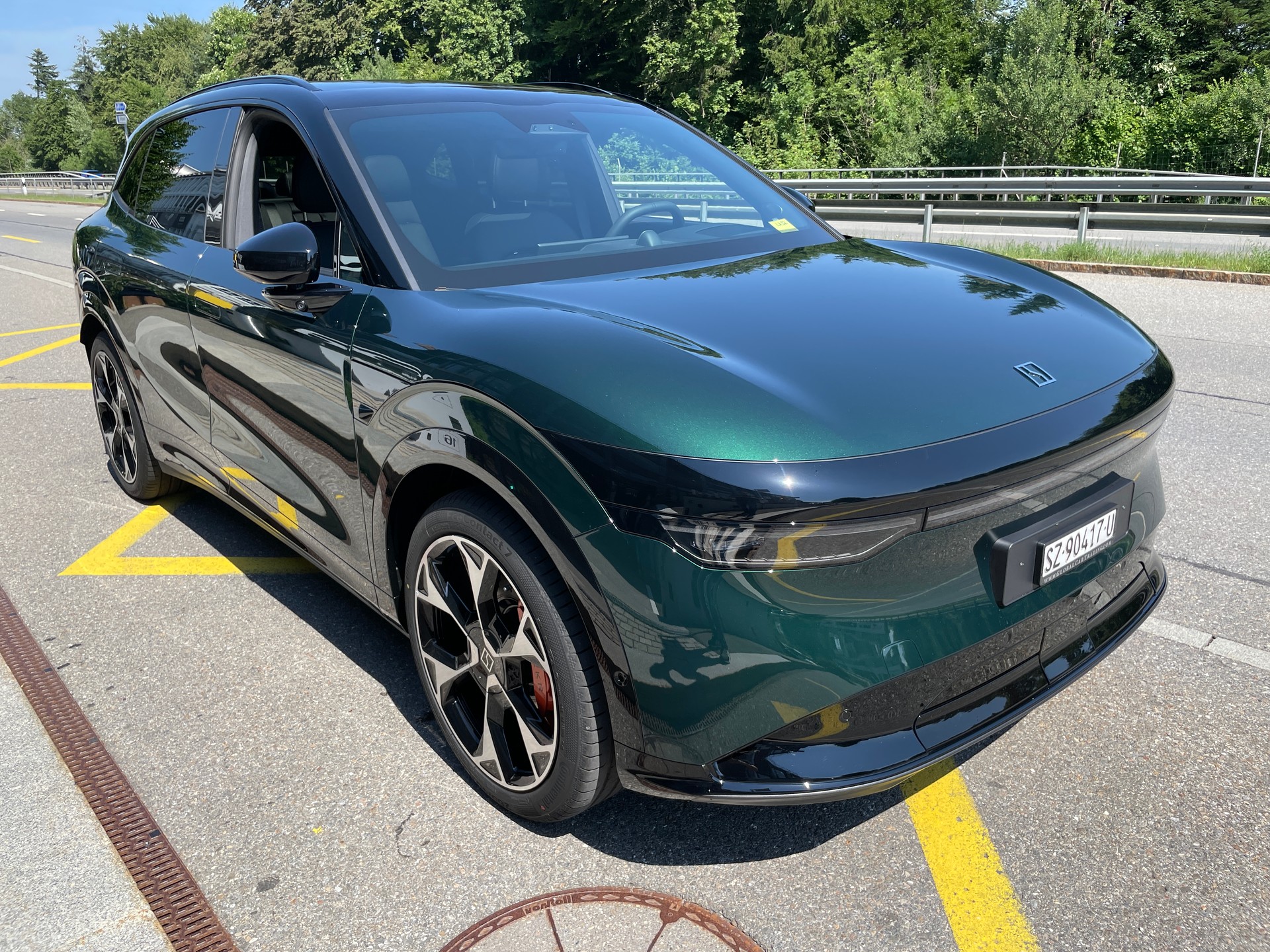 ZEEKR 7X 100kWh Privilege AWD mit Comfort inkl. Cockpit Paket mit AHK-image-2