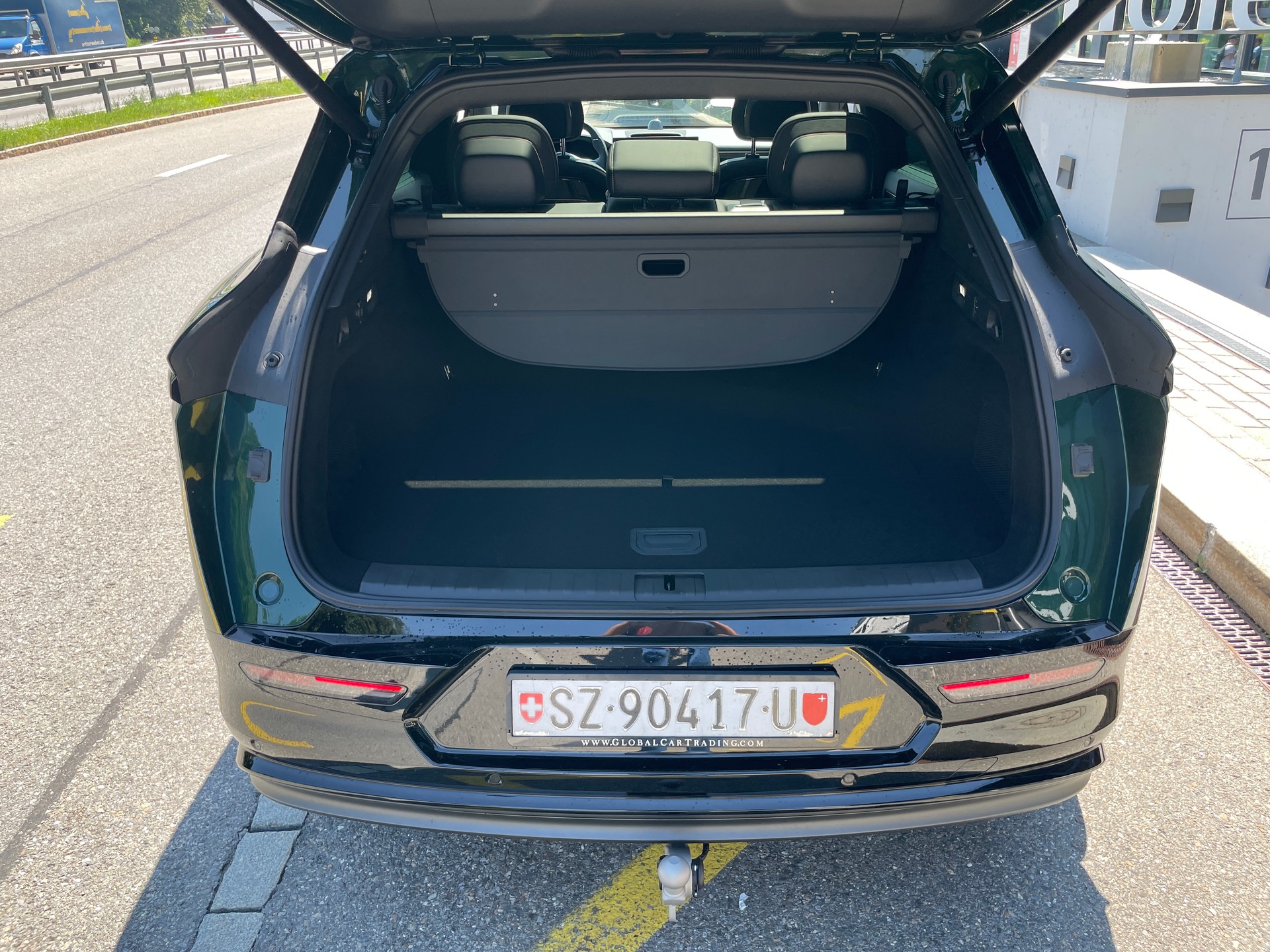 ZEEKR 7X 100kWh Privilege AWD mit Comfort inkl. Cockpit Paket mit AHK-image-6