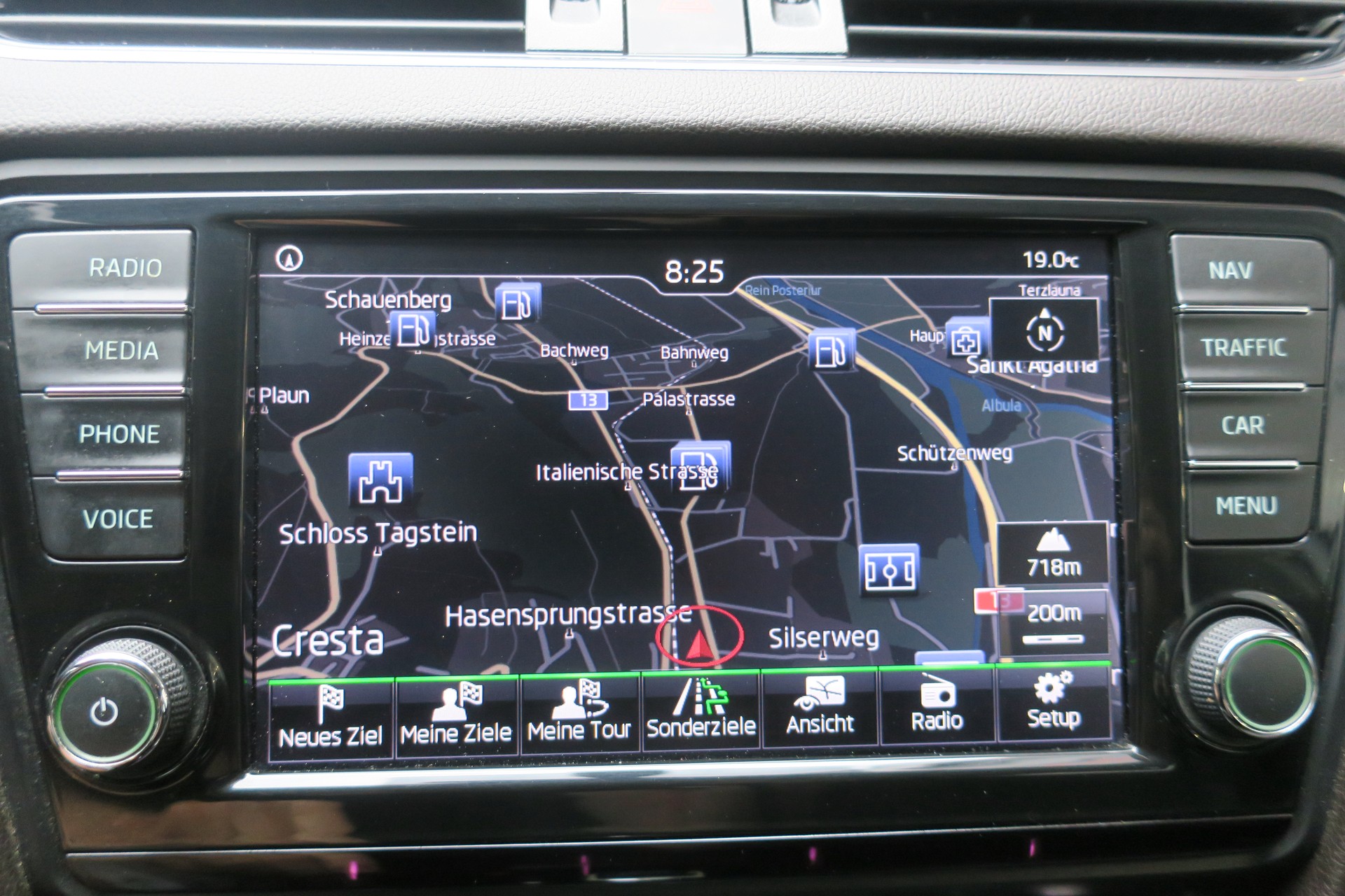 SKODA Octavia Combi 2.0 TDI Scout 4x4 DSG-image-11
