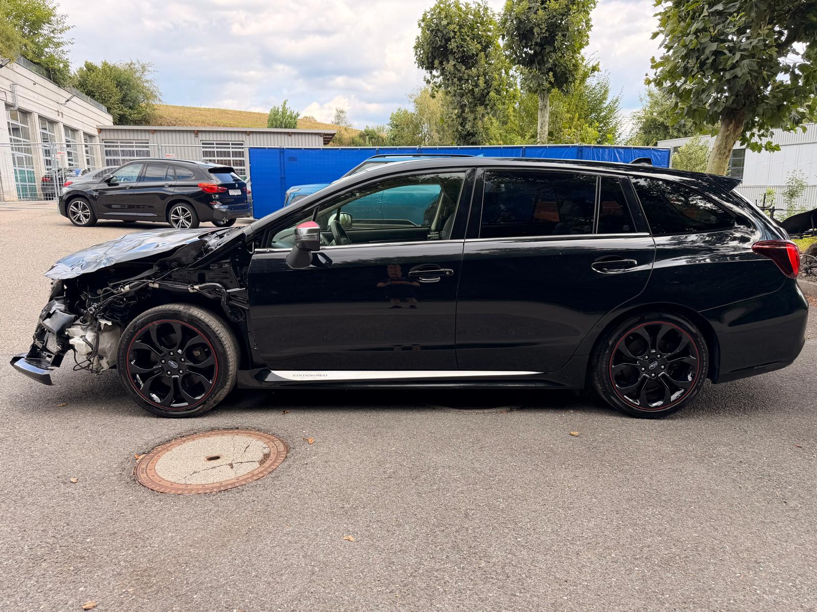 SUBARU Levorg 1.6 GT-S AWD Lineartronic Red Edition-image-4