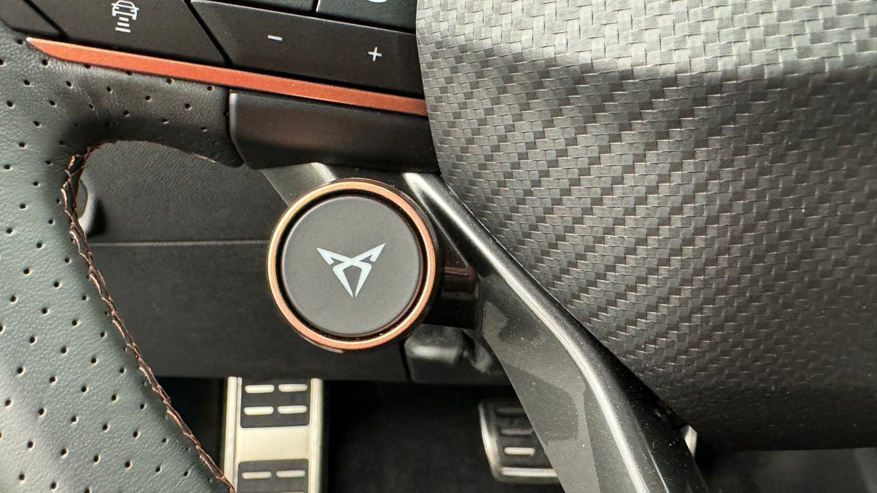 CUPRA LEON 1.5 e-HYBRID pHEV DSG-image-9