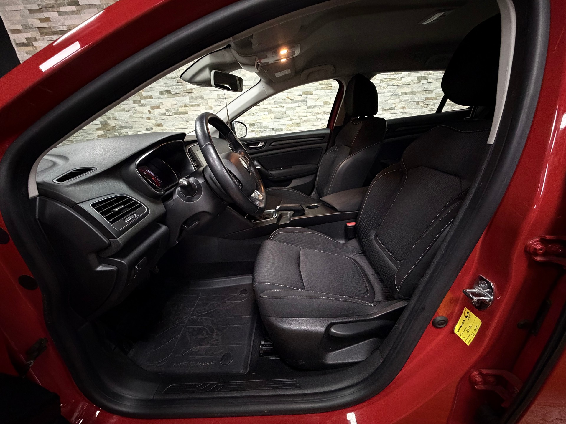 RENAULT Mégane Grandtour 1.5 dCi Business EDC-image-10
