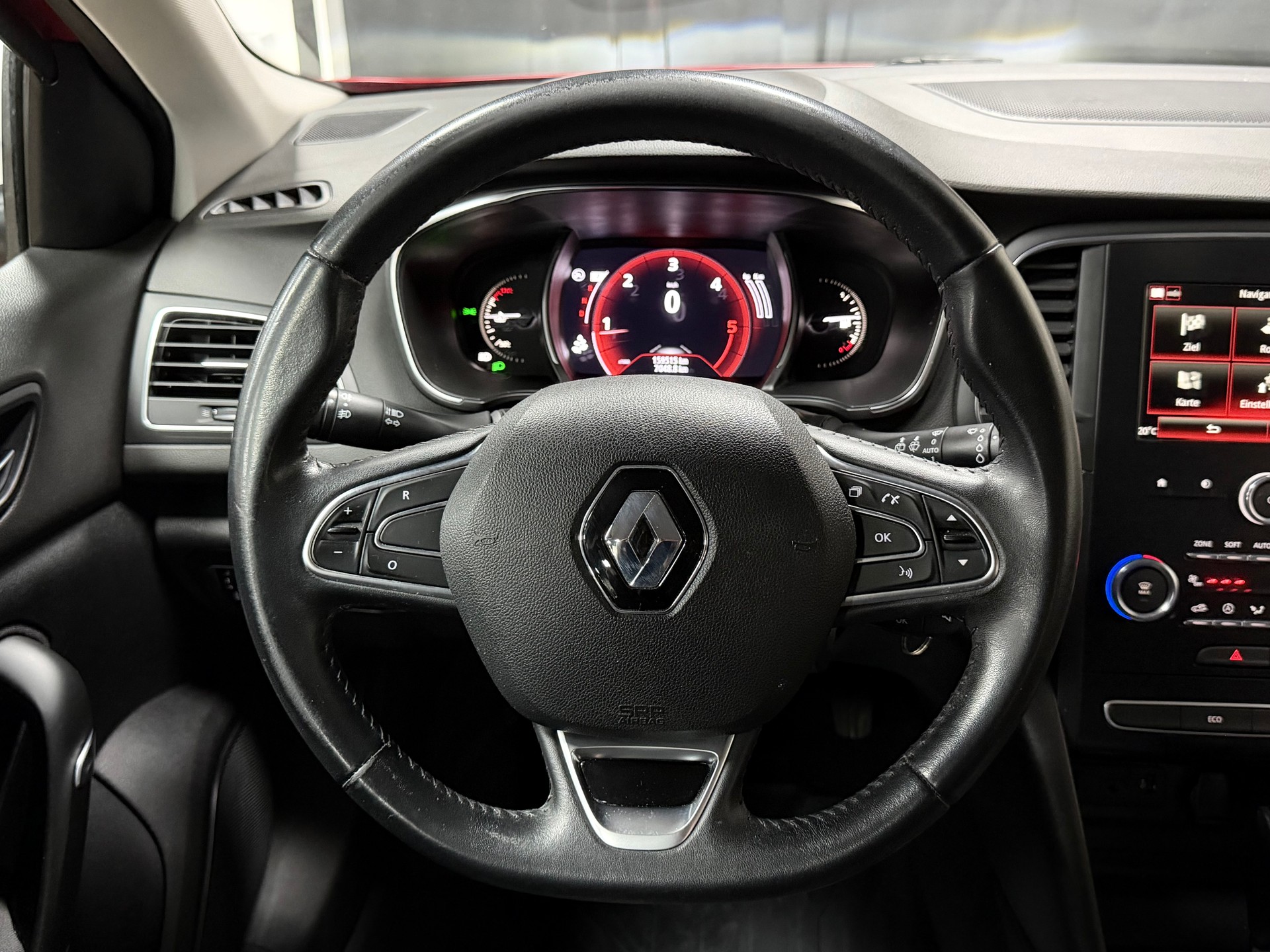 RENAULT Mégane Grandtour 1.5 dCi Business EDC-image-12