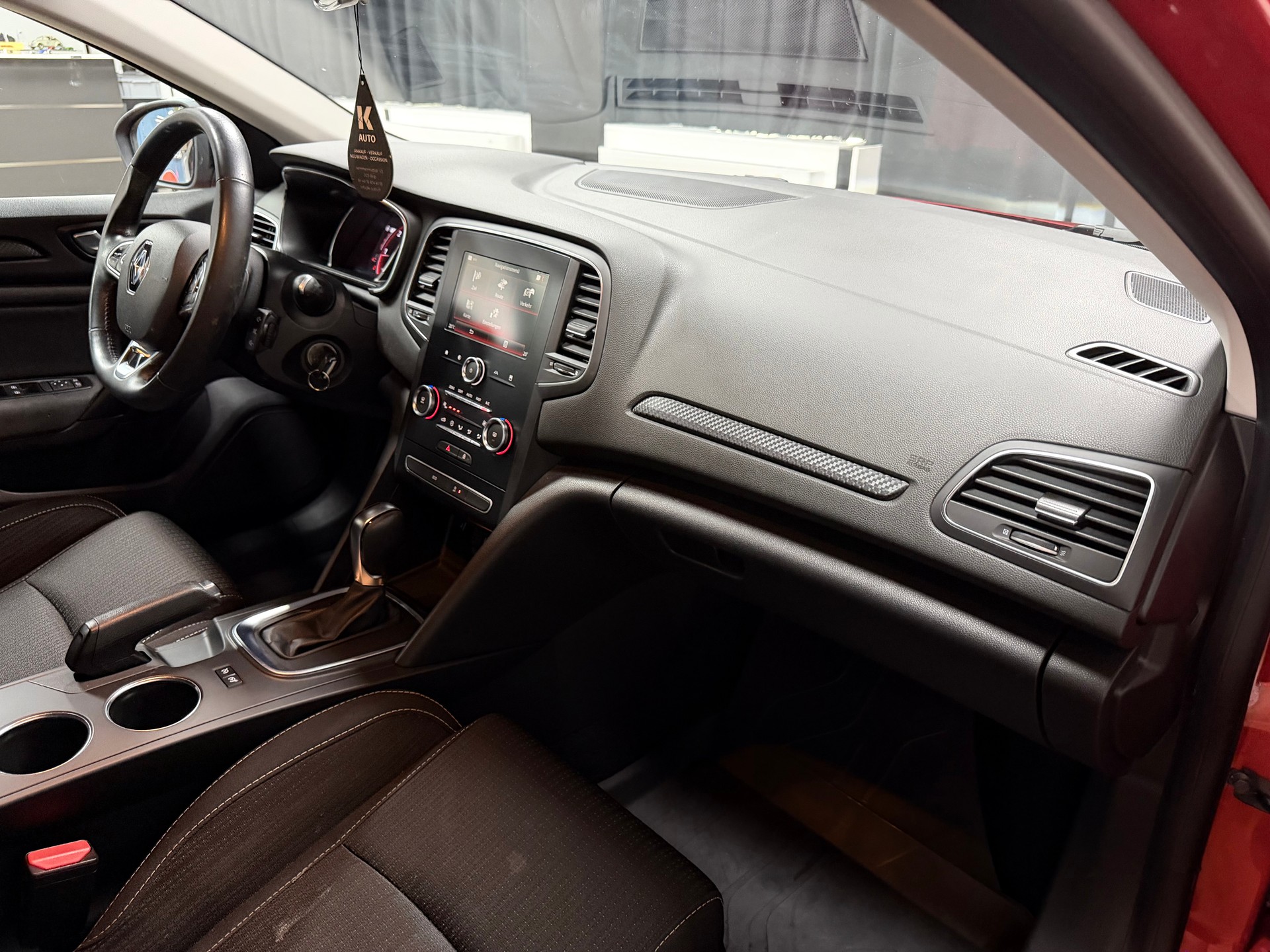 RENAULT Mégane Grandtour 1.5 dCi Business EDC-image-24
