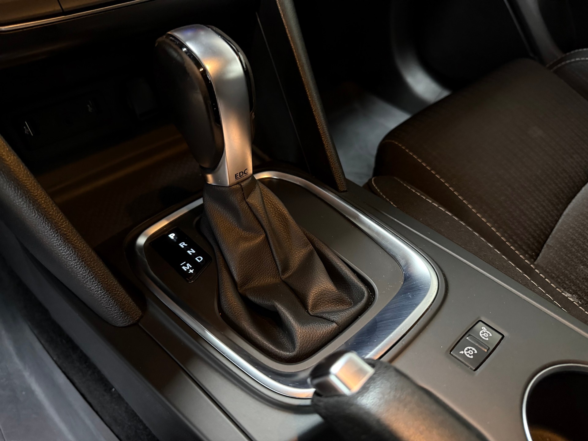 RENAULT Mégane Grandtour 1.5 dCi Business EDC-image-14