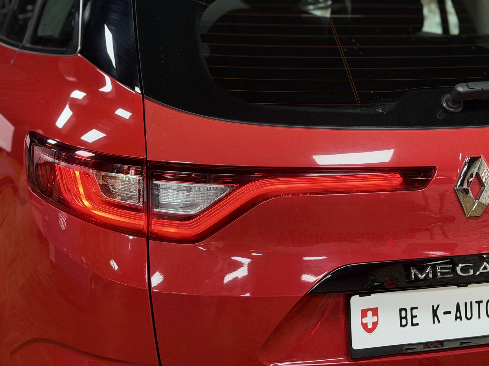 RENAULT Mégane Grandtour 1.5 dCi Business EDC-image-8