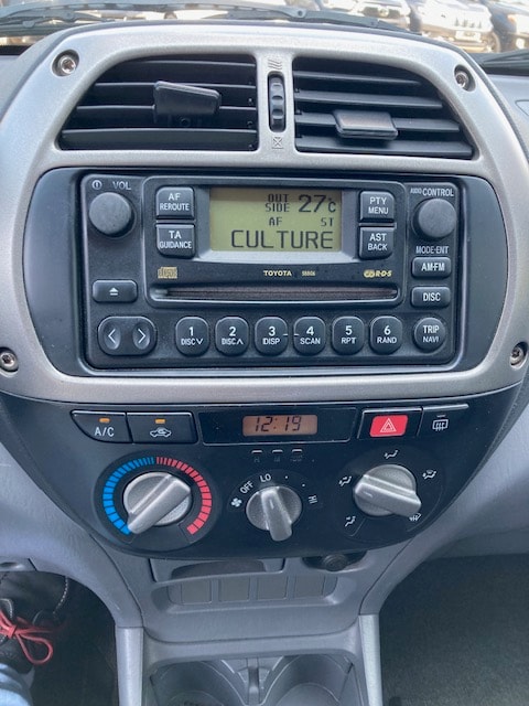 TOYOTA RAV-4 2.0 16V Linea Sol-image-12
