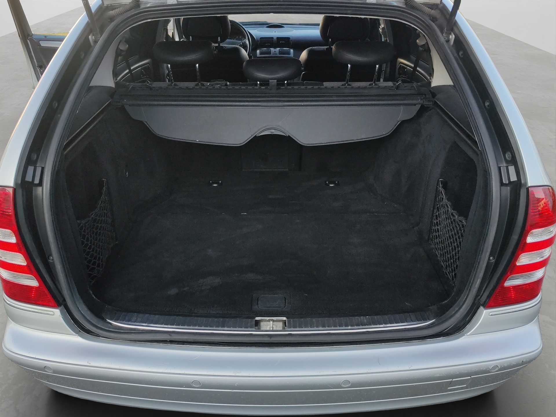 MERCEDES-BENZ C 180 Kompressor Avantgarde-image-24