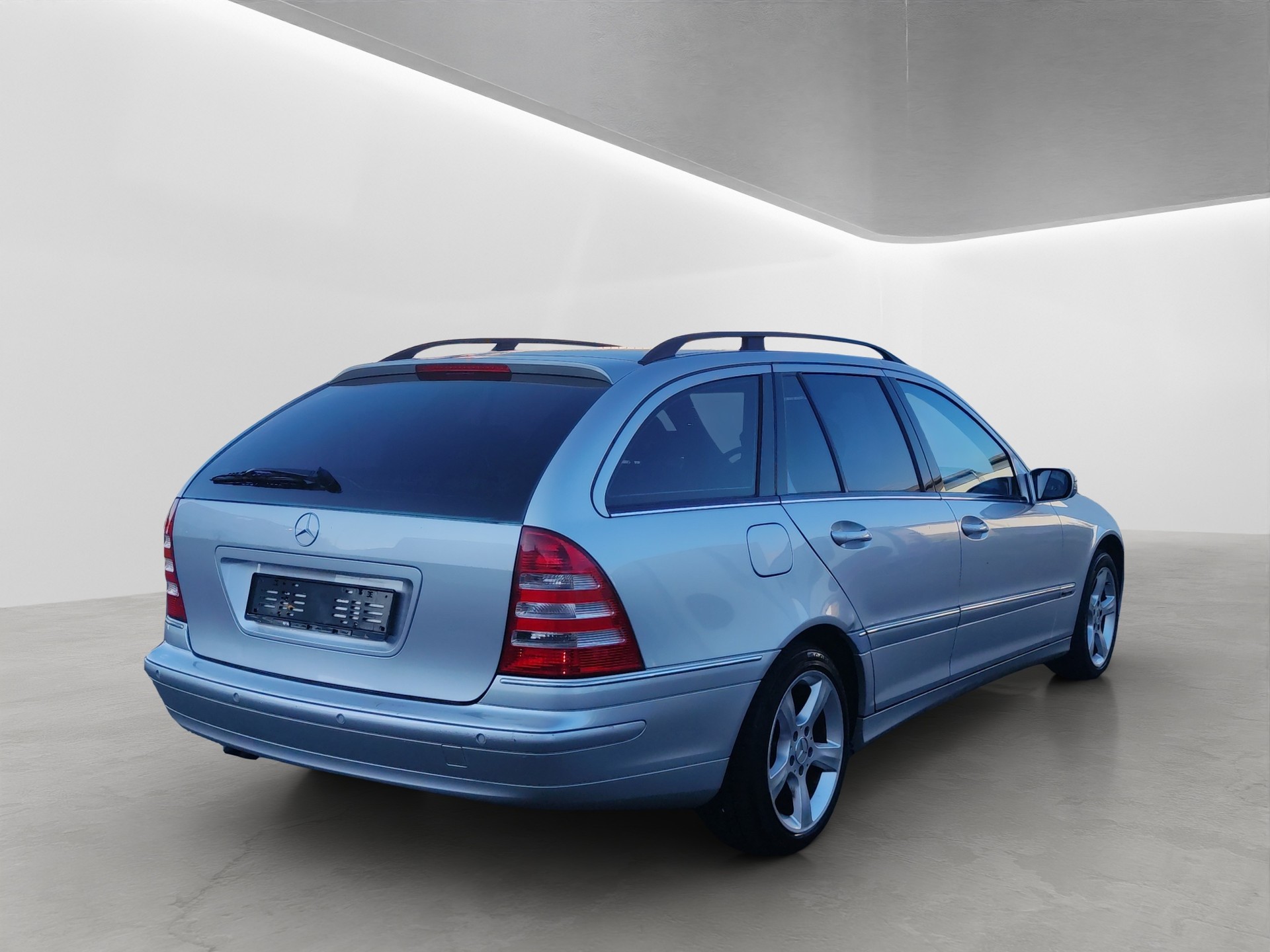 MERCEDES-BENZ C 180 Kompressor Avantgarde-image-6