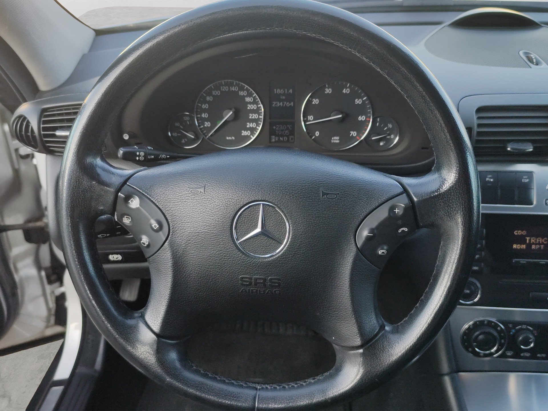MERCEDES-BENZ C 180 Kompressor Avantgarde-image-22