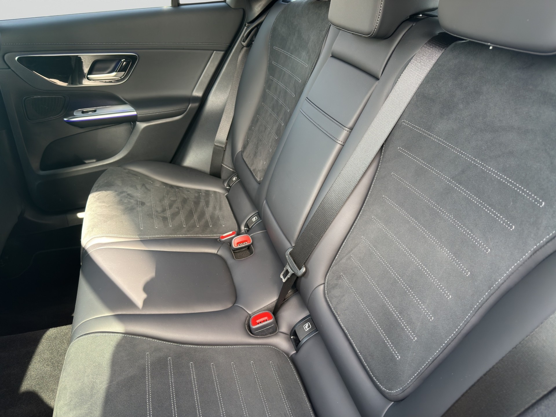 MERCEDES-BENZ GLC 300 d 4Matic 9G-Tronic AMG Line-image-7