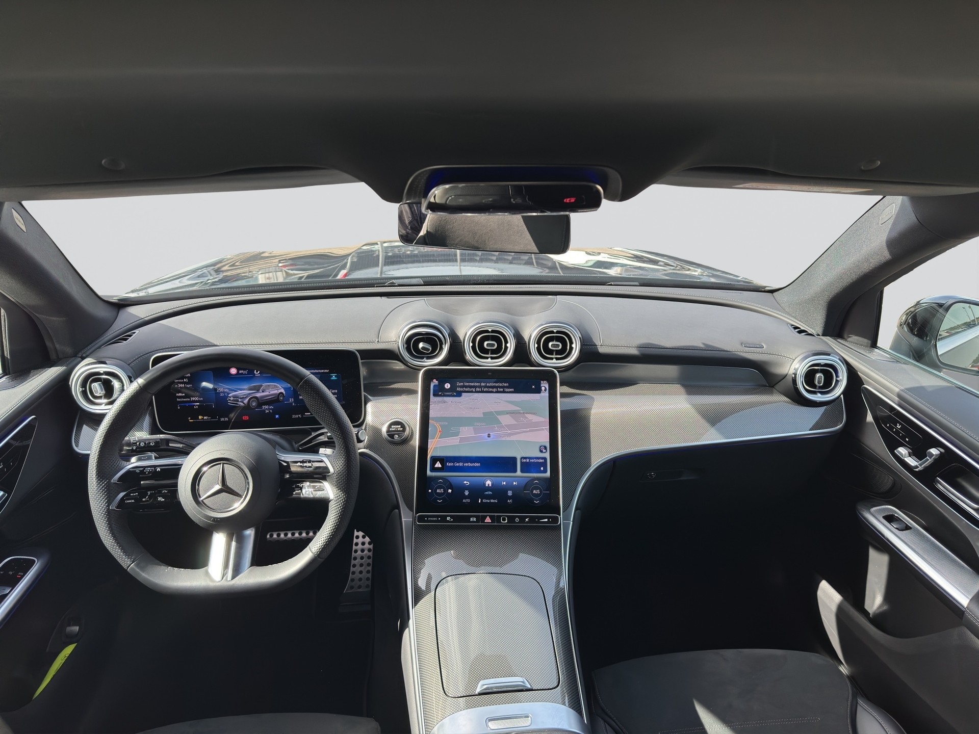 MERCEDES-BENZ GLC 300 d 4Matic 9G-Tronic AMG Line-image-16