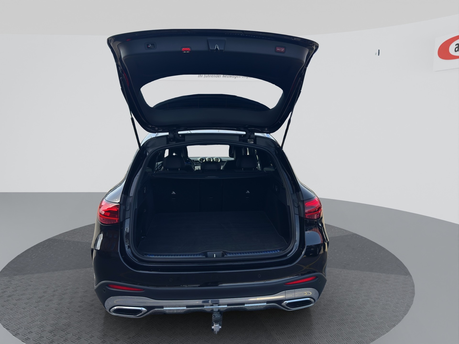 MERCEDES-BENZ GLC 300 d 4Matic 9G-Tronic AMG Line-image-15