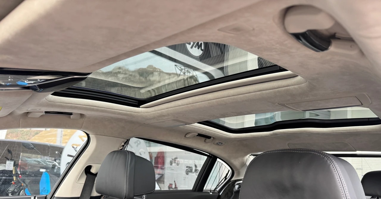 BMW M760Li xDrive Sport Getriebe-image-8